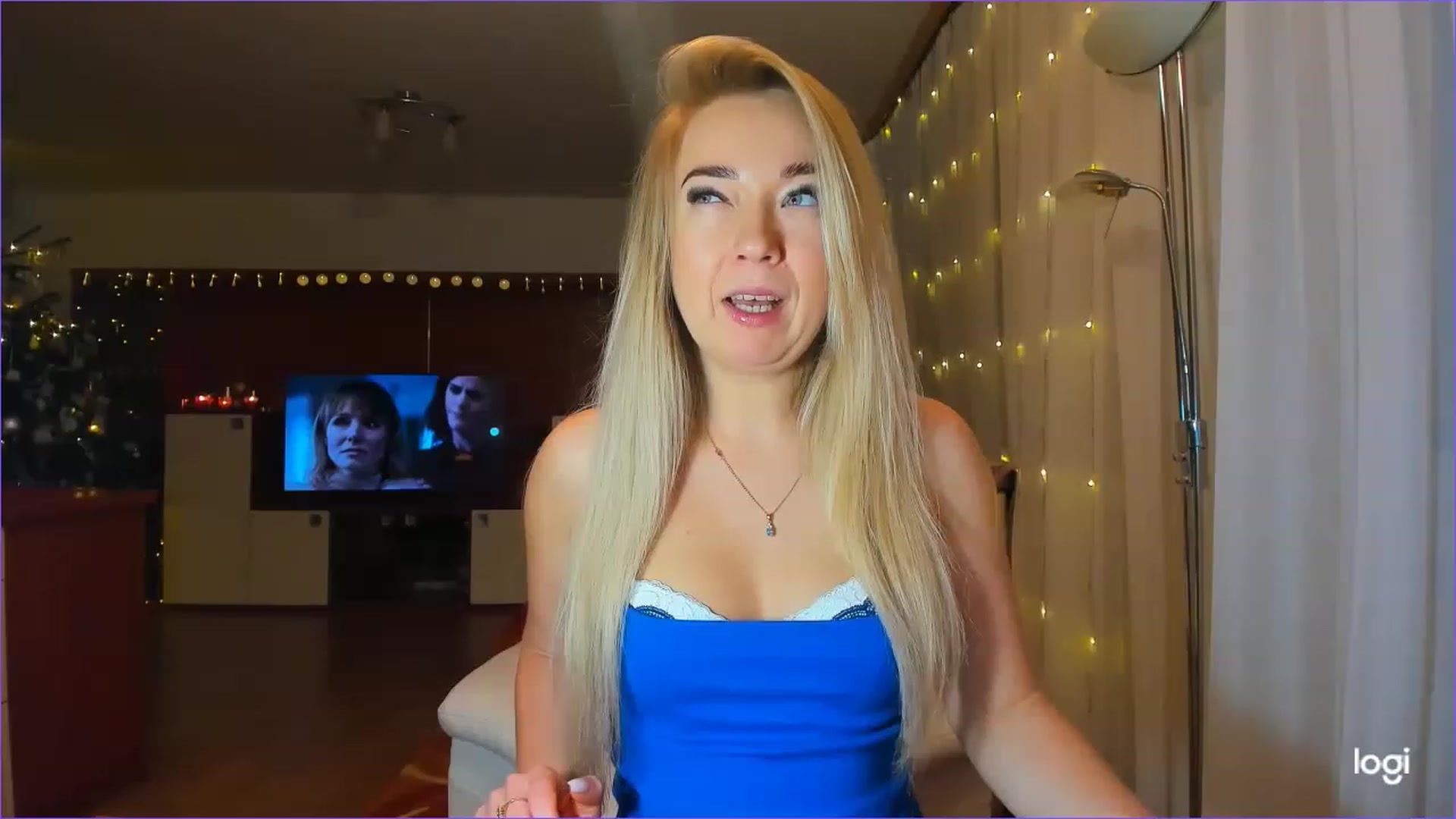 Gallery image thumbnail from LoraGlow's myfreecams stream on, 12/19/2022, 21:45 image 14 of 20