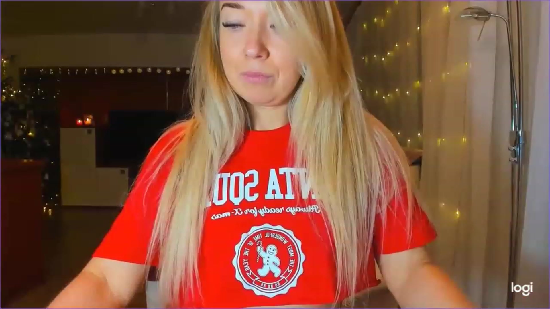 Gallery image thumbnail from LoraGlow's myfreecams stream on, 12/23/2022, 01:35 image 18 of 20