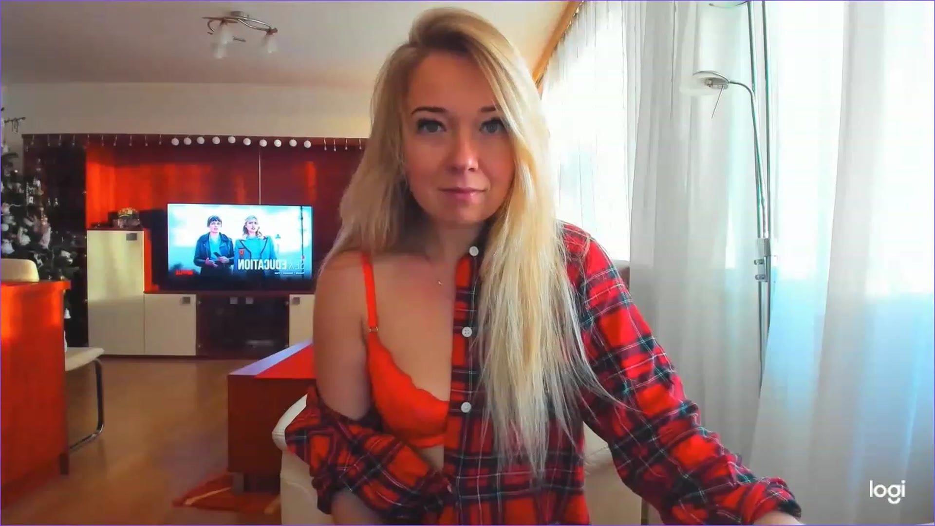 Gallery image thumbnail from LoraGlow's myfreecams stream on, 12/29/2022, 08:12 image 1 of 20