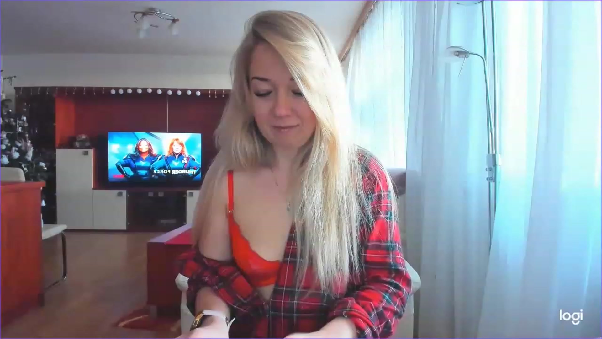 Gallery image thumbnail from LoraGlow's myfreecams stream on, 12/29/2022, 08:12 image 7 of 20