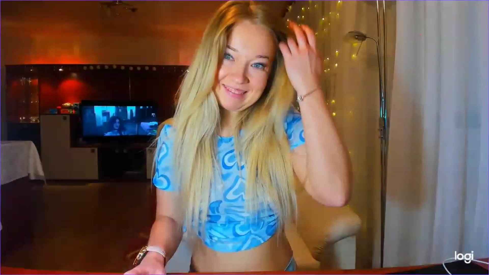 Gallery image thumbnail from LoraGlow's myfreecams stream on, 01/18/2023, 01:15 image 20 of 20