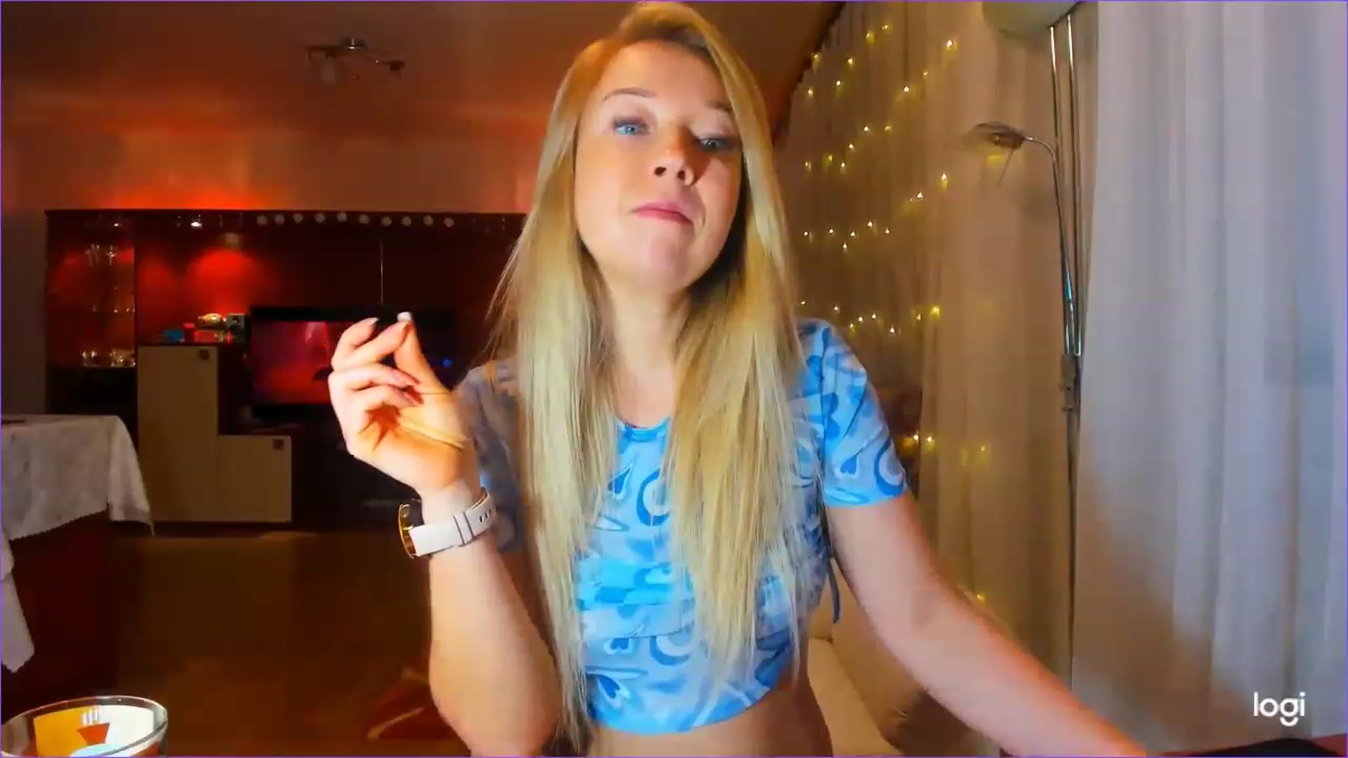 Gallery image thumbnail from LoraGlow's myfreecams stream on, 01/18/2023, 01:15 image 4 of 20