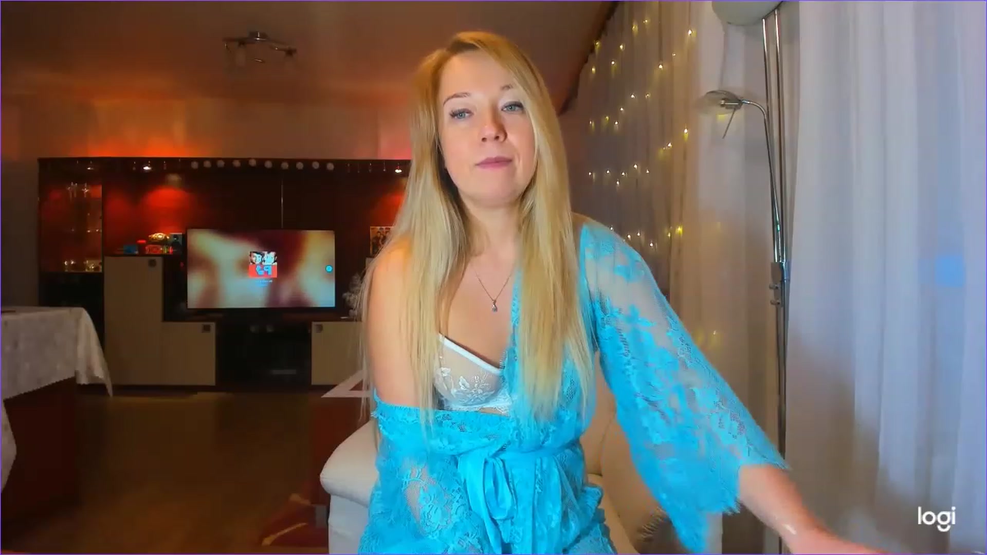 Gallery image thumbnail from LoraGlow's myfreecams stream on, 01/18/2023, 07:16 image 17 of 20