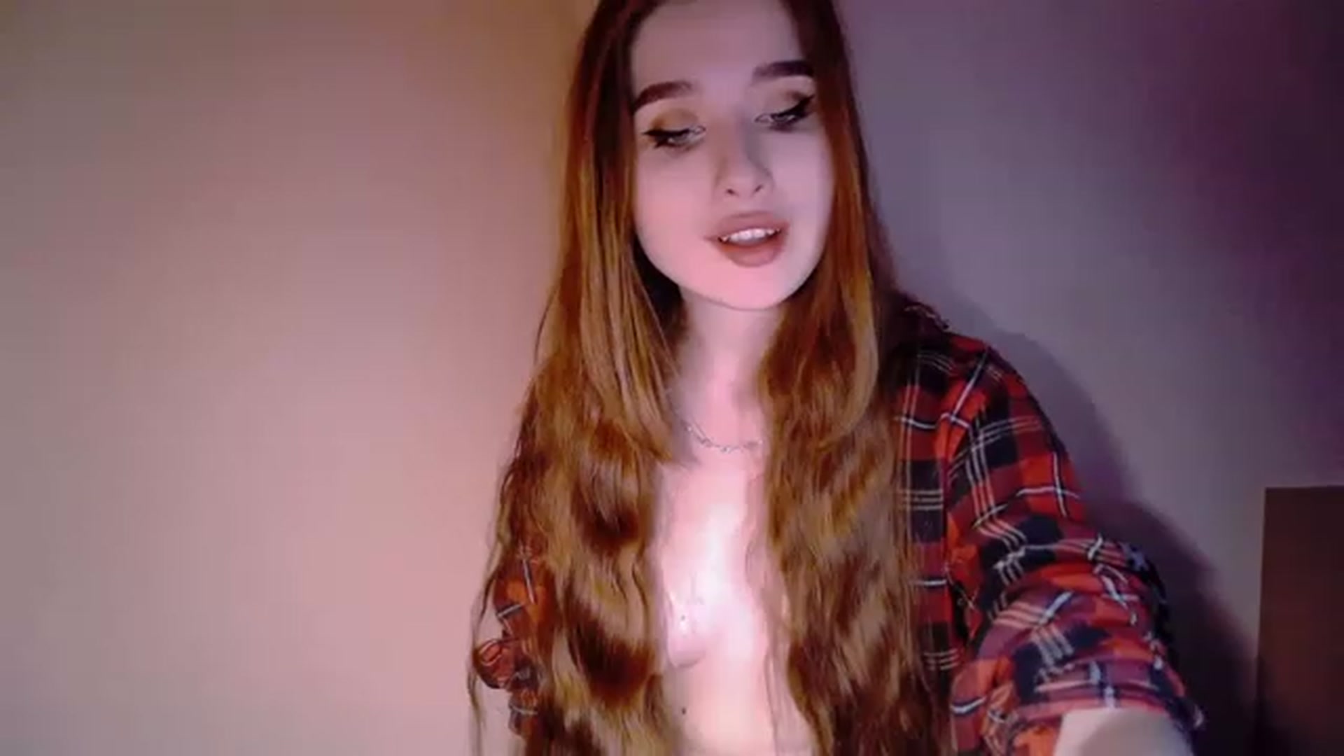 Gallery image thumbnail from Lora_Foxi's myfreecams stream on, 11/21/2022, 16:16 image 3 of 20