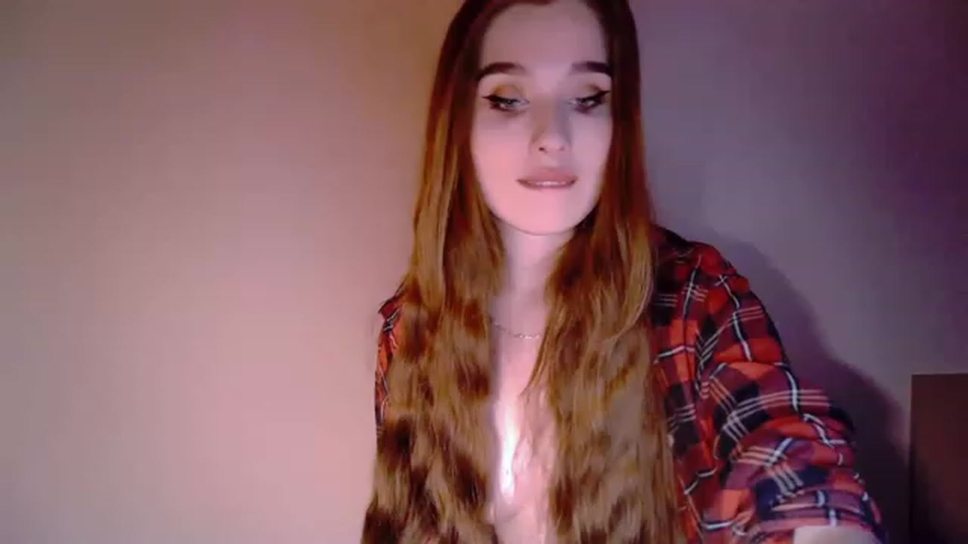 Gallery image thumbnail from Lora_Foxi's myfreecams stream on, 11/21/2022, 16:16 image 20 of 20