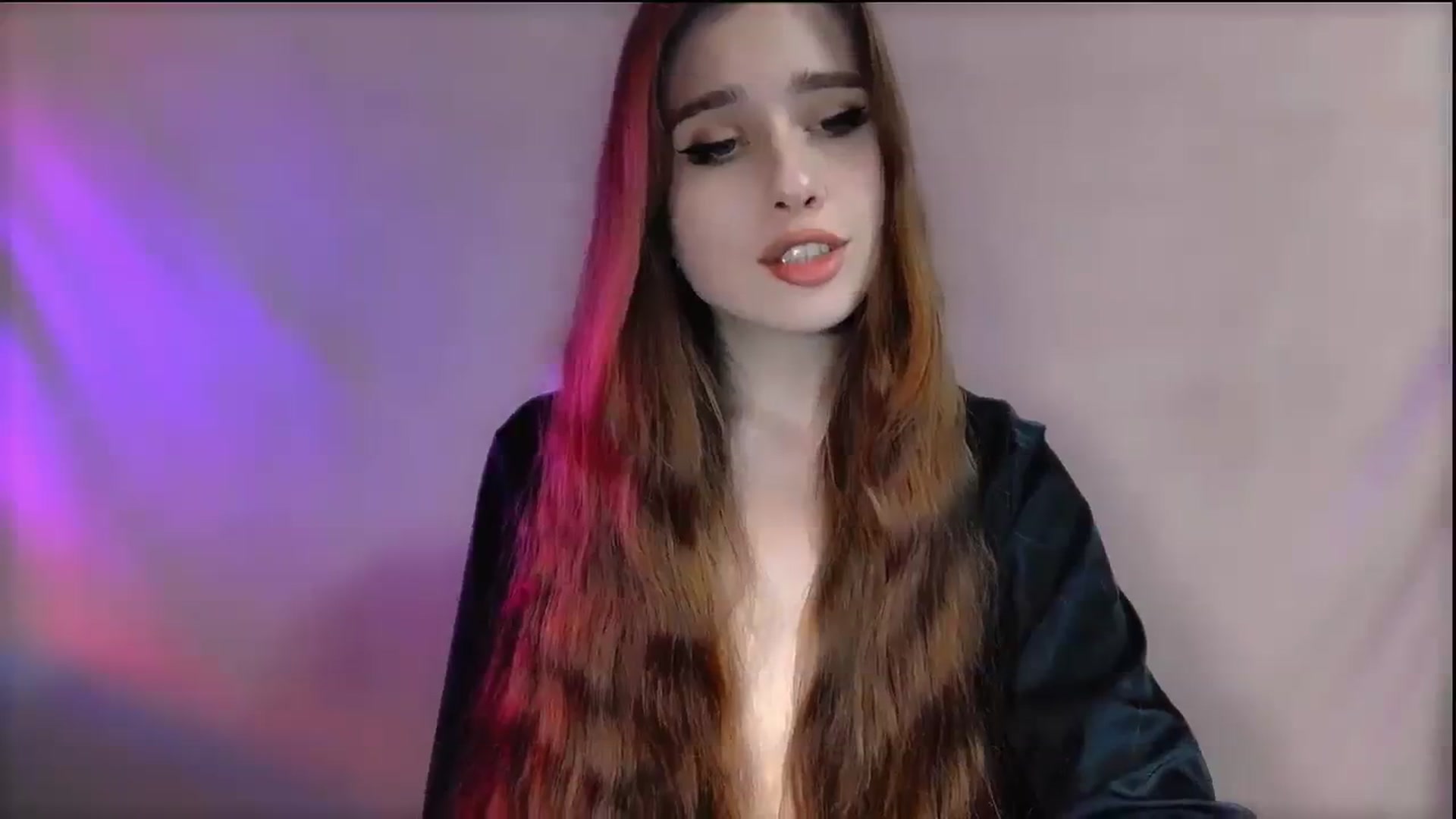 Gallery image thumbnail from Lora_Foxi's myfreecams stream on, 12/24/2023, 14:20 image 11 of 20