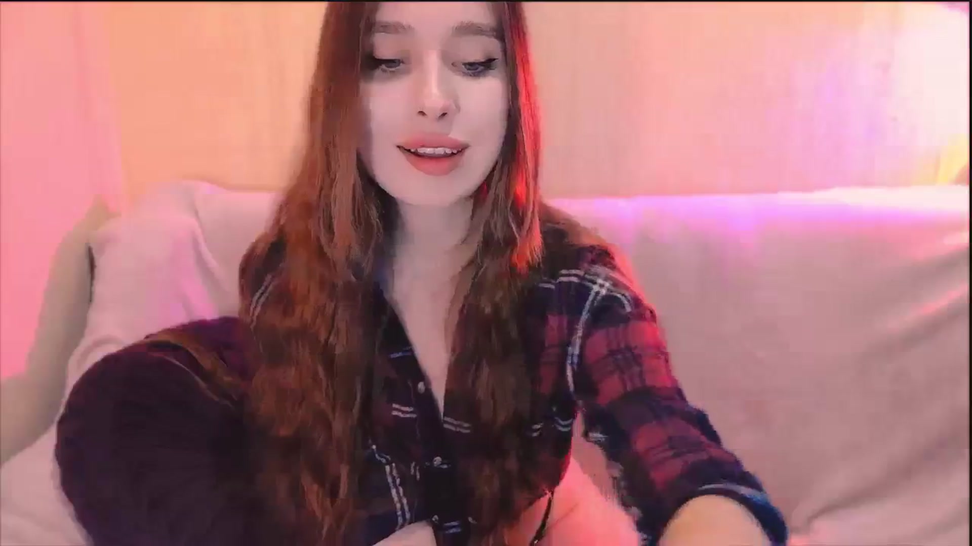 Gallery image thumbnail from Lora_Foxi's myfreecams stream on, 02/12/2024, 01:52 image 2 of 20