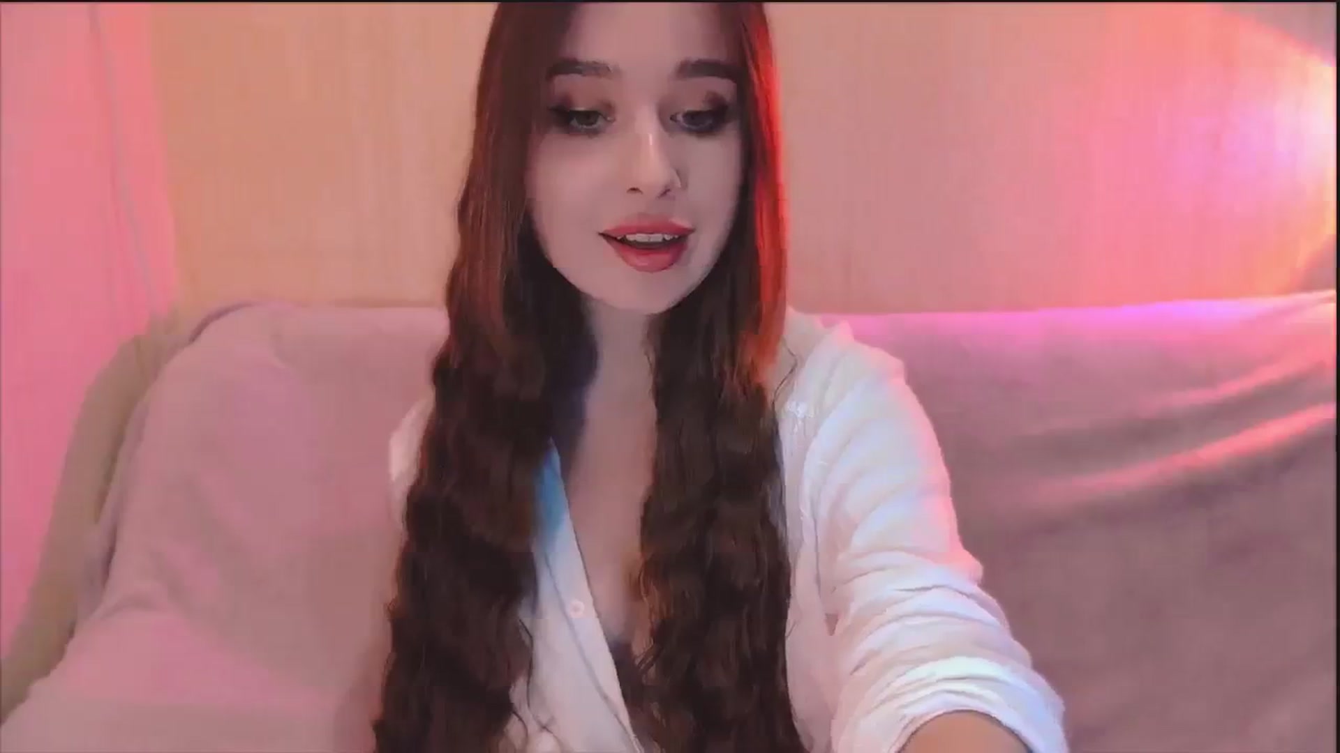 Gallery image thumbnail from Lora_Foxi's myfreecams stream on, 02/18/2024, 15:06 image 9 of 20