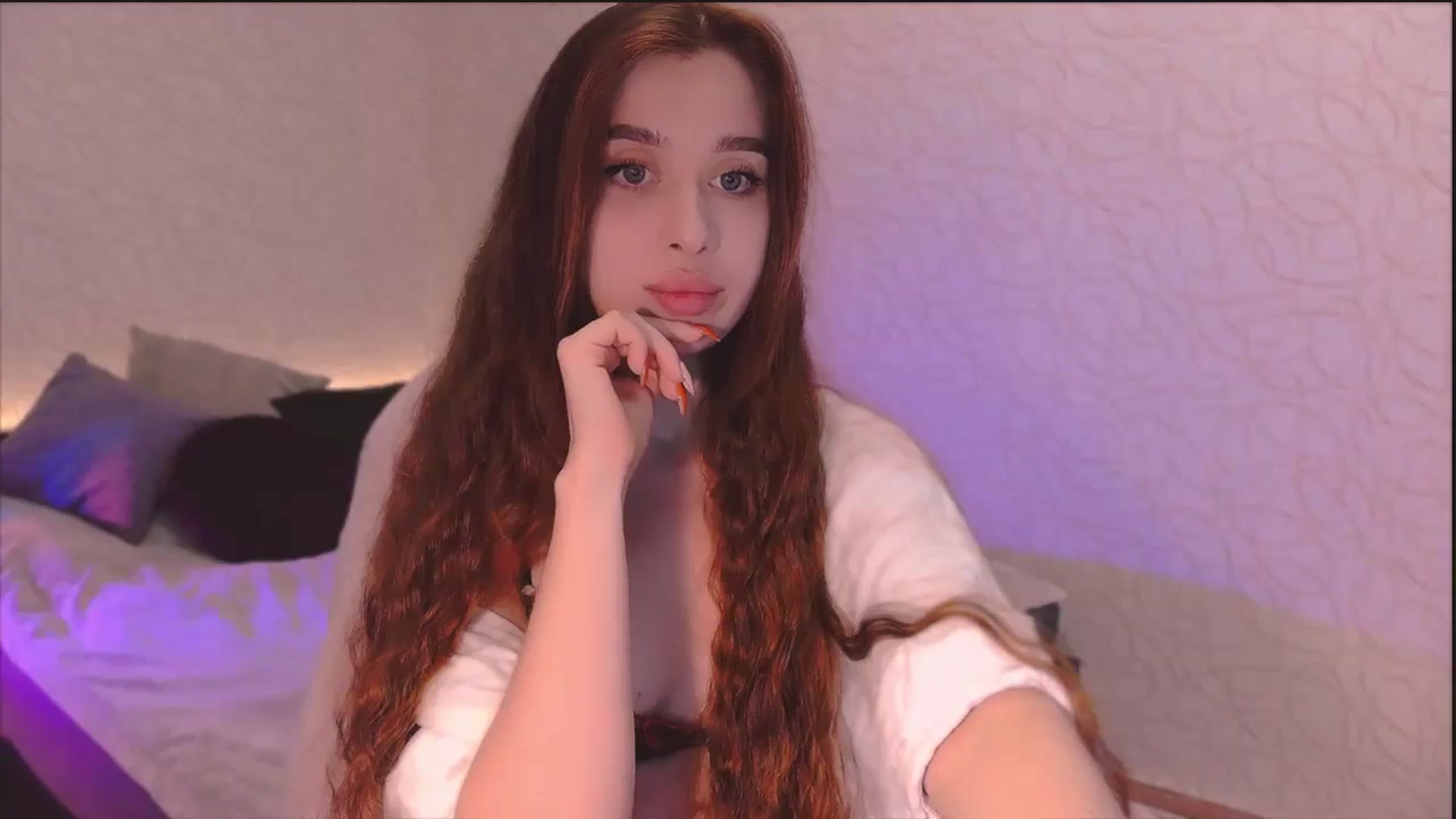 Gallery image thumbnail from Lora_Foxi's myfreecams stream on, 04/17/2024, 14:39 image 15 of 20