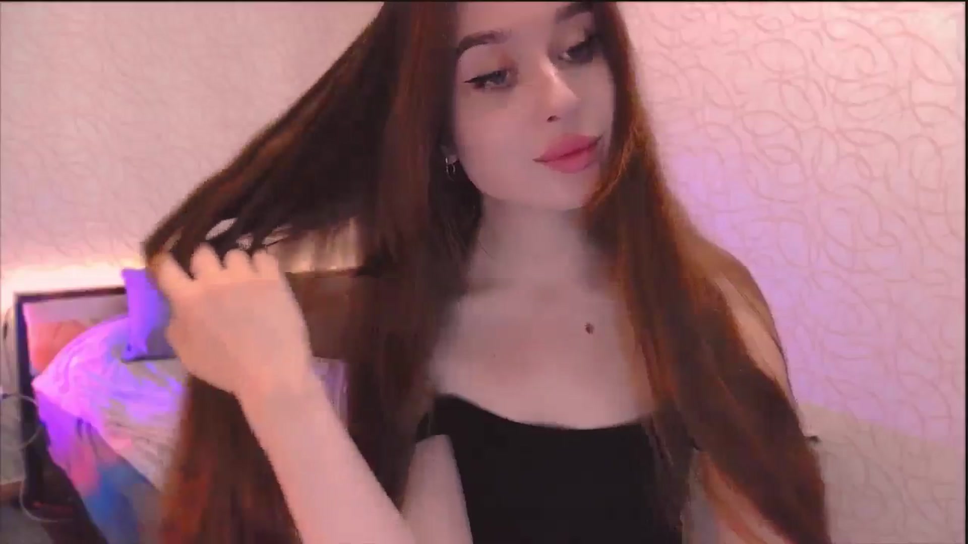 Gallery image thumbnail from Lora_Foxi's myfreecams stream on, 05/02/2024, 12:06 image 14 of 20