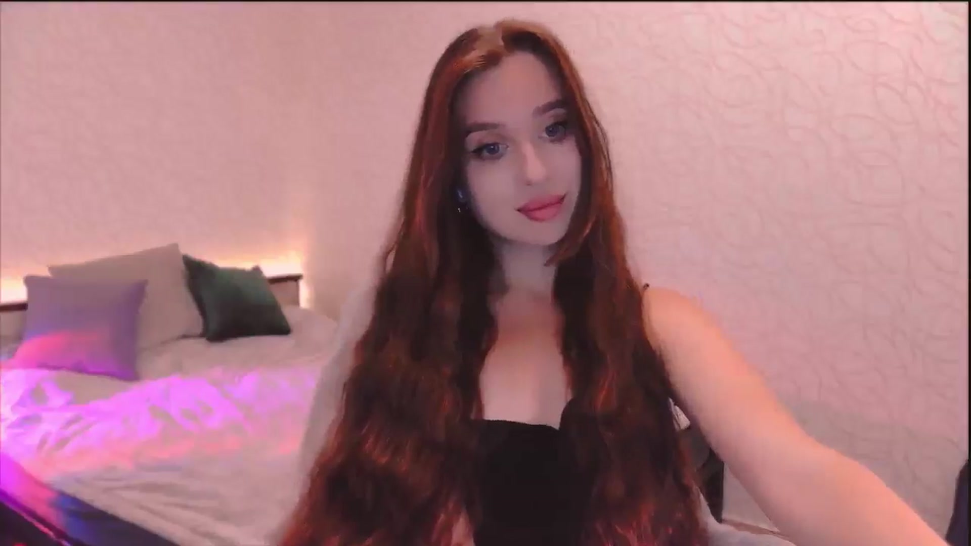 Gallery image thumbnail from Lora_Foxi's myfreecams stream on, 06/06/2024, 10:28 image 13 of 20