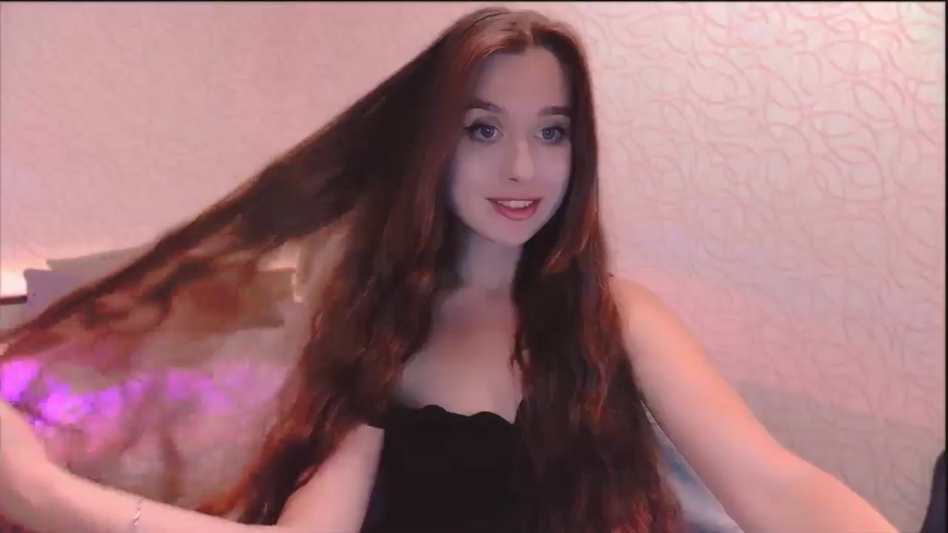 Gallery image thumbnail from Lora_Foxi's myfreecams stream on, 06/06/2024, 10:28 image 11 of 20