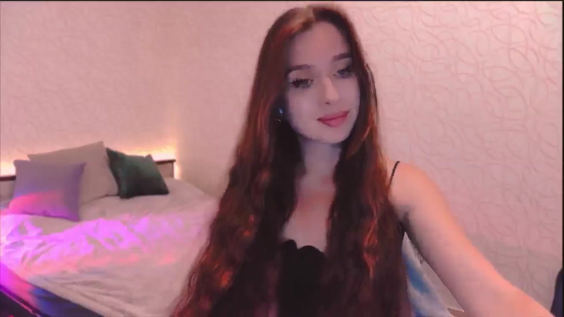 Gallery image thumbnail from Lora_Foxi's myfreecams stream on, 06/06/2024, 10:28 image 20 of 20