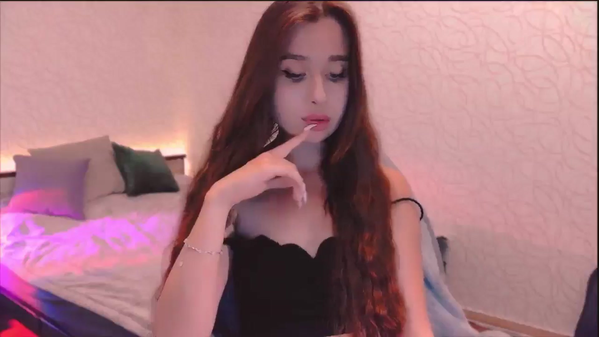 Gallery image thumbnail from Lora_Foxi's myfreecams stream on, 06/06/2024, 12:05 image 13 of 20