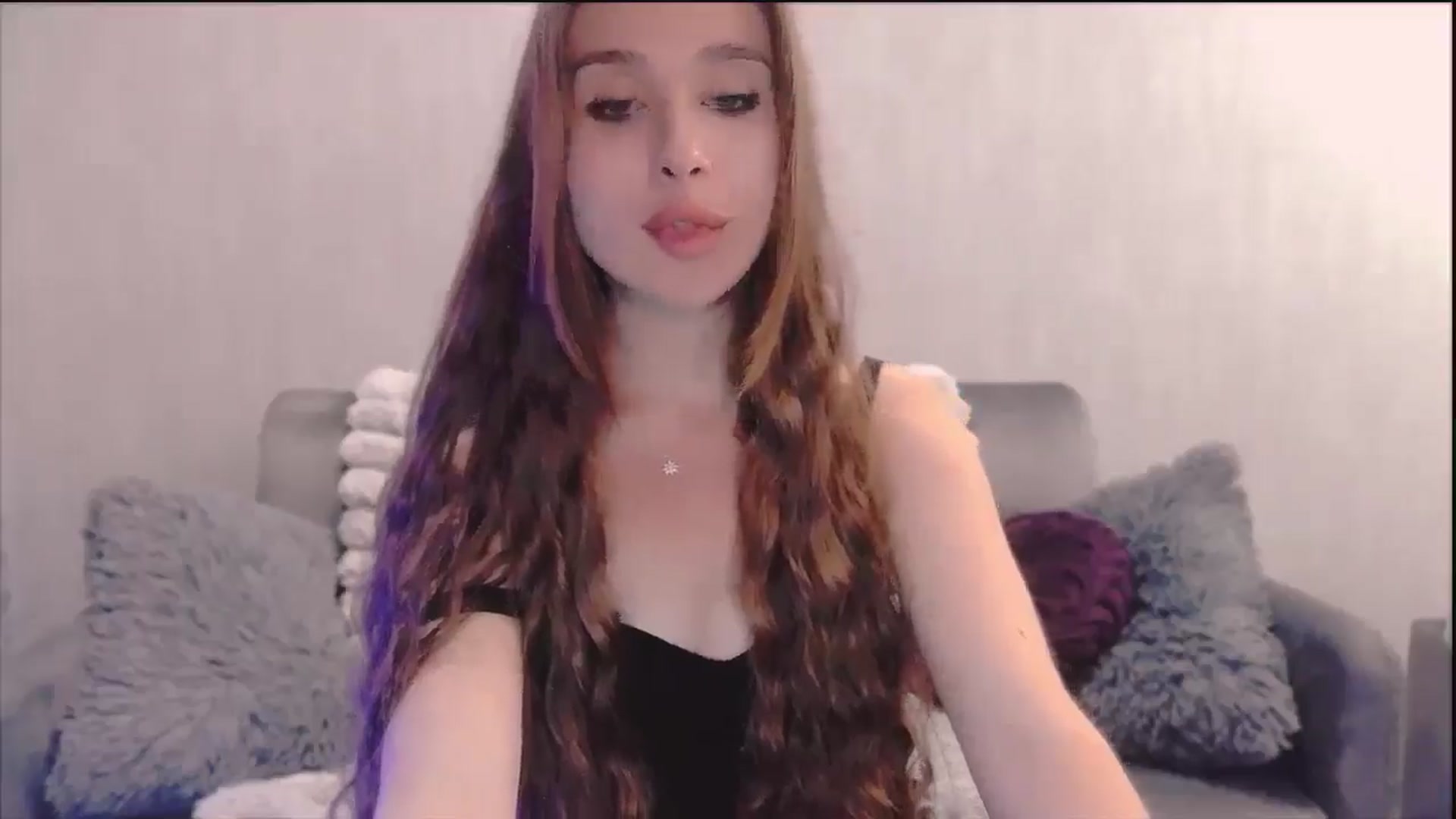 Gallery image thumbnail from Lora_Foxi's myfreecams stream on, 09/23/2025, 22:17 image 14 of 20