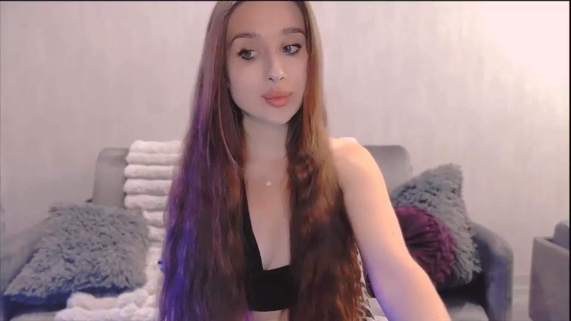 Gallery image thumbnail from Lora_Foxi's myfreecams stream on, 10/01/2025, 22:31 image 3 of 20