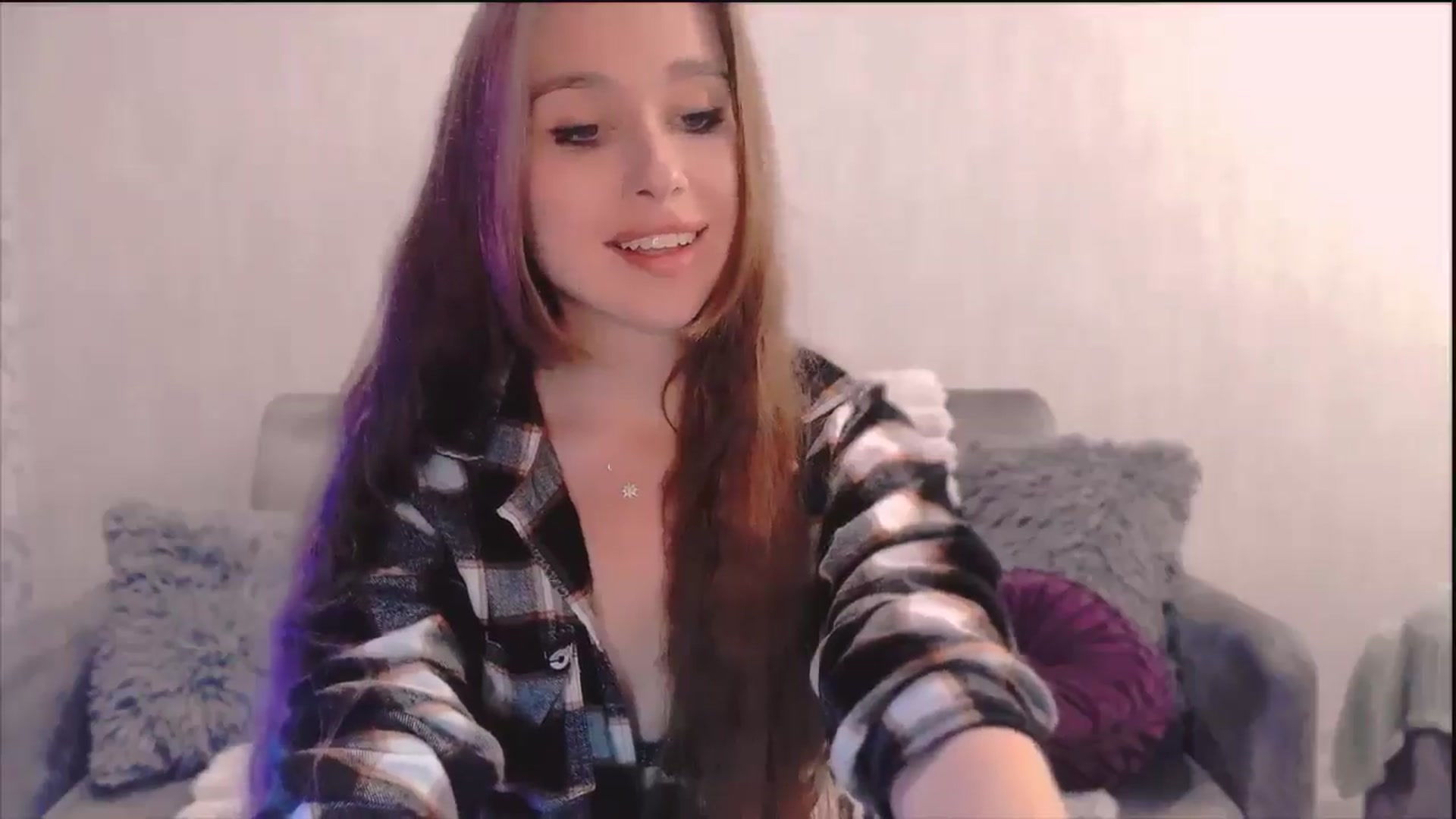 Gallery image thumbnail from Lora_Foxi's myfreecams stream on, 10/10/2025, 24:16 image 11 of 20