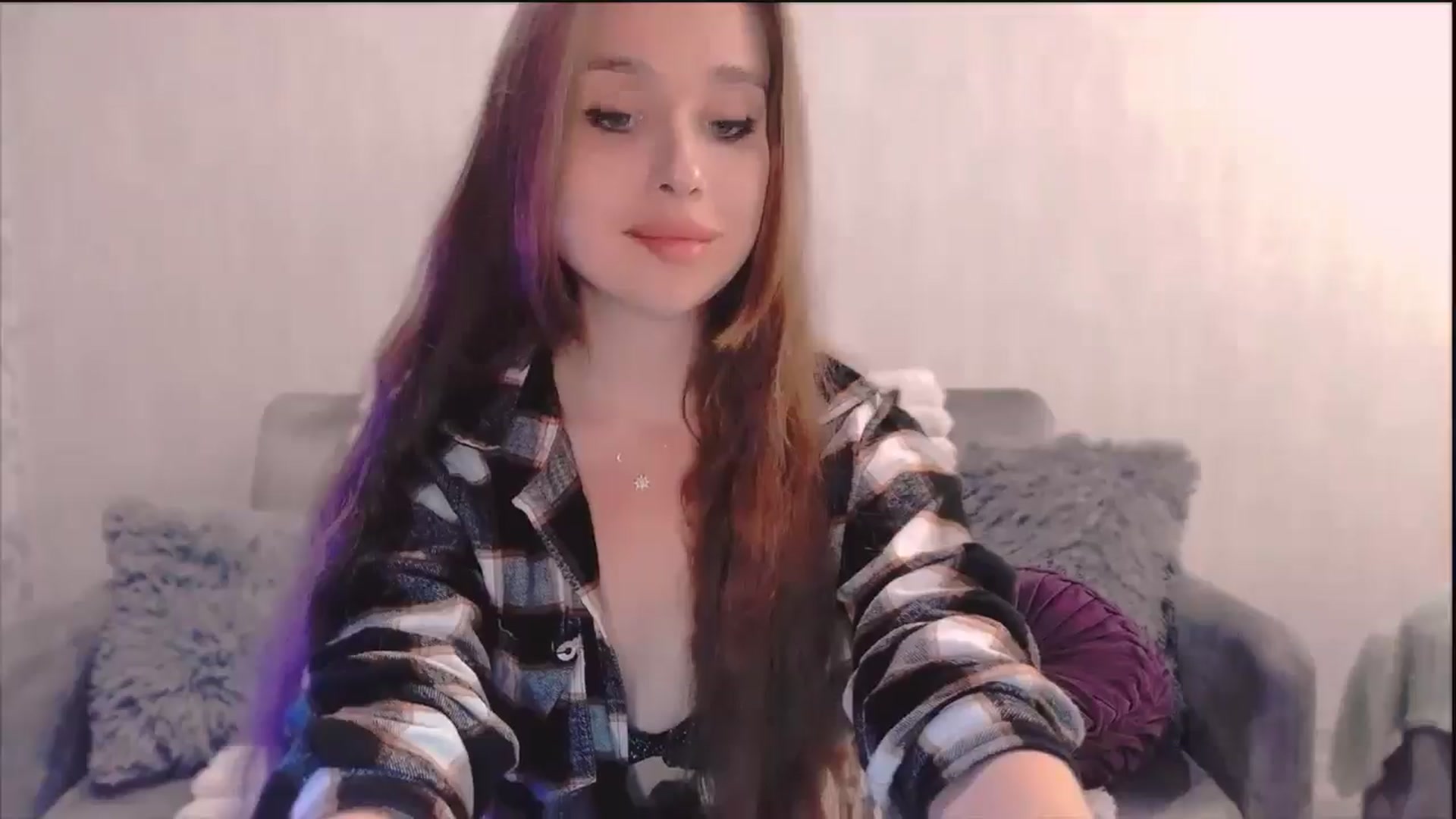 Gallery image thumbnail from Lora_Foxi's myfreecams stream on, 10/10/2025, 24:16 image 8 of 20