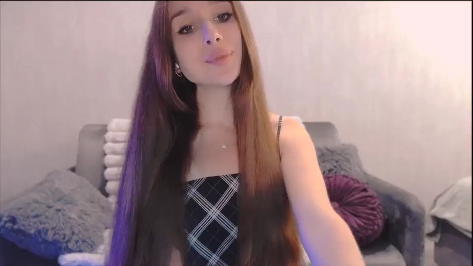 Gallery image thumbnail from Lora_Foxi's myfreecams stream on, 10/10/2025, 23:32 image 10 of 20