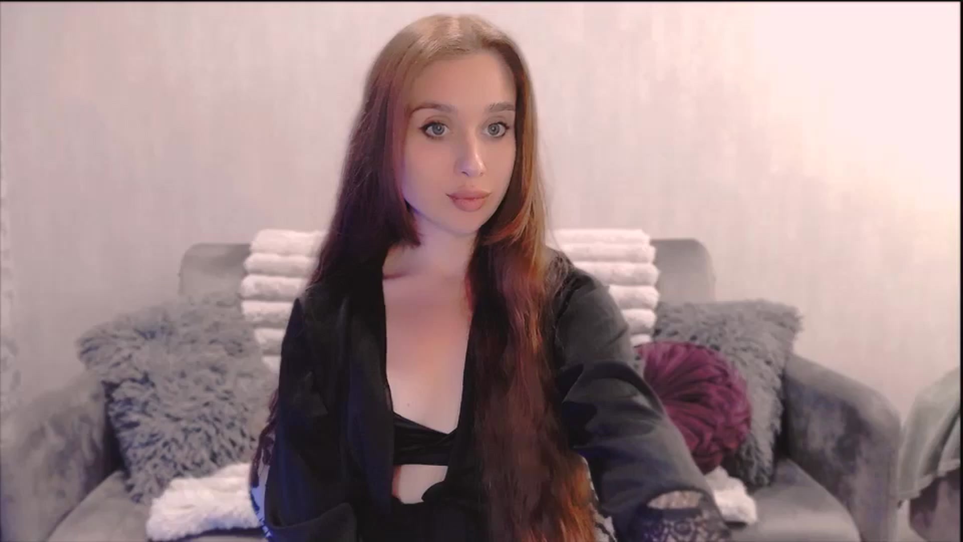 Gallery image thumbnail from Lora_Foxi's myfreecams stream on, 10/25/2025, 14:48 image 16 of 20