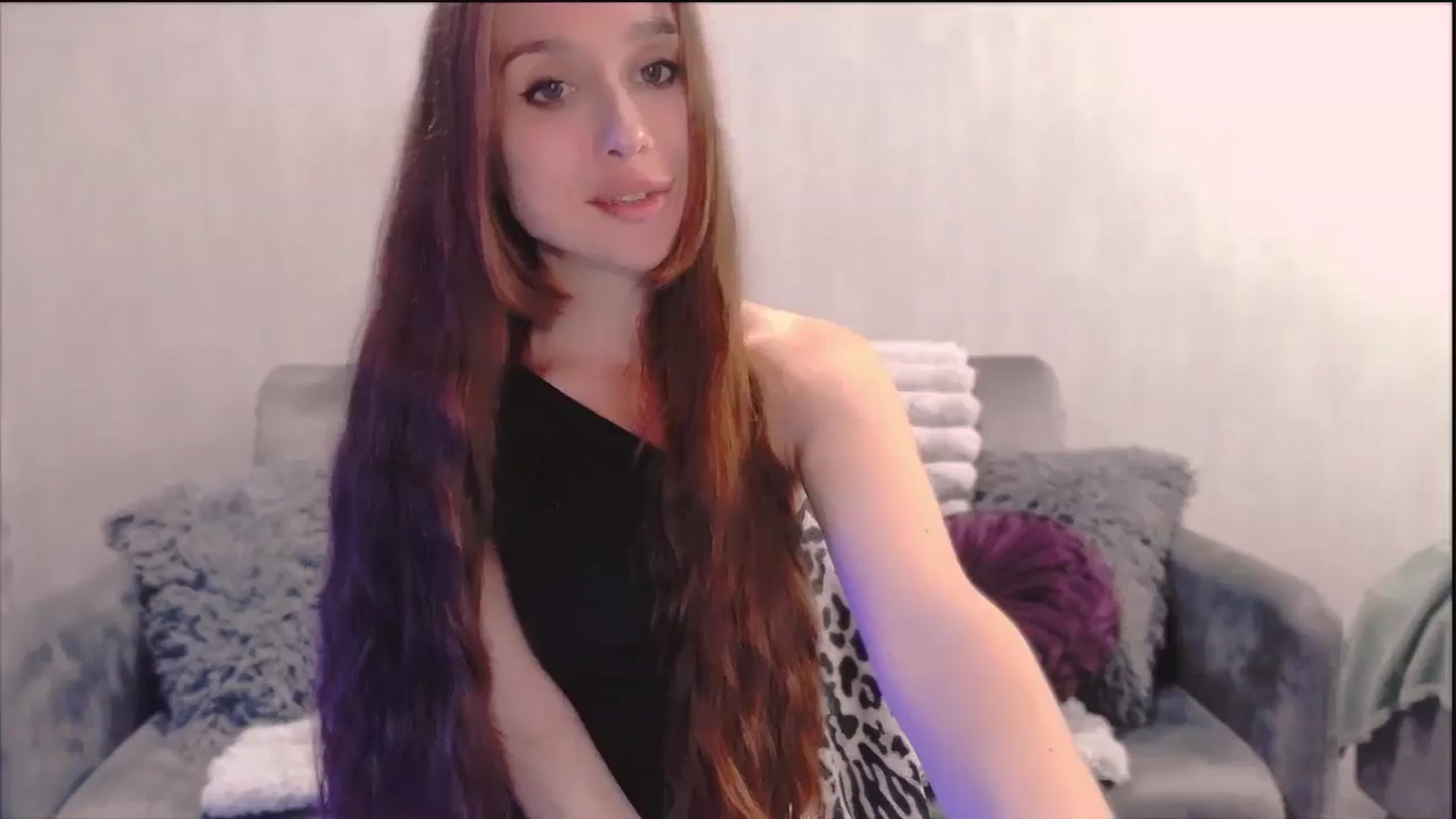 Gallery image thumbnail from Lora_Foxi's myfreecams stream on, 10/25/2025, 19:57 image 18 of 20