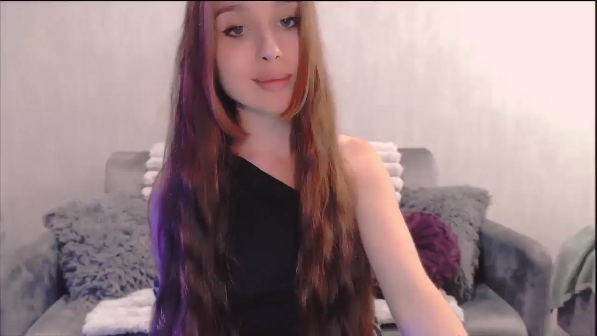 Gallery image thumbnail from Lora_Foxi's myfreecams stream on, 10/25/2025, 19:57 image 14 of 20