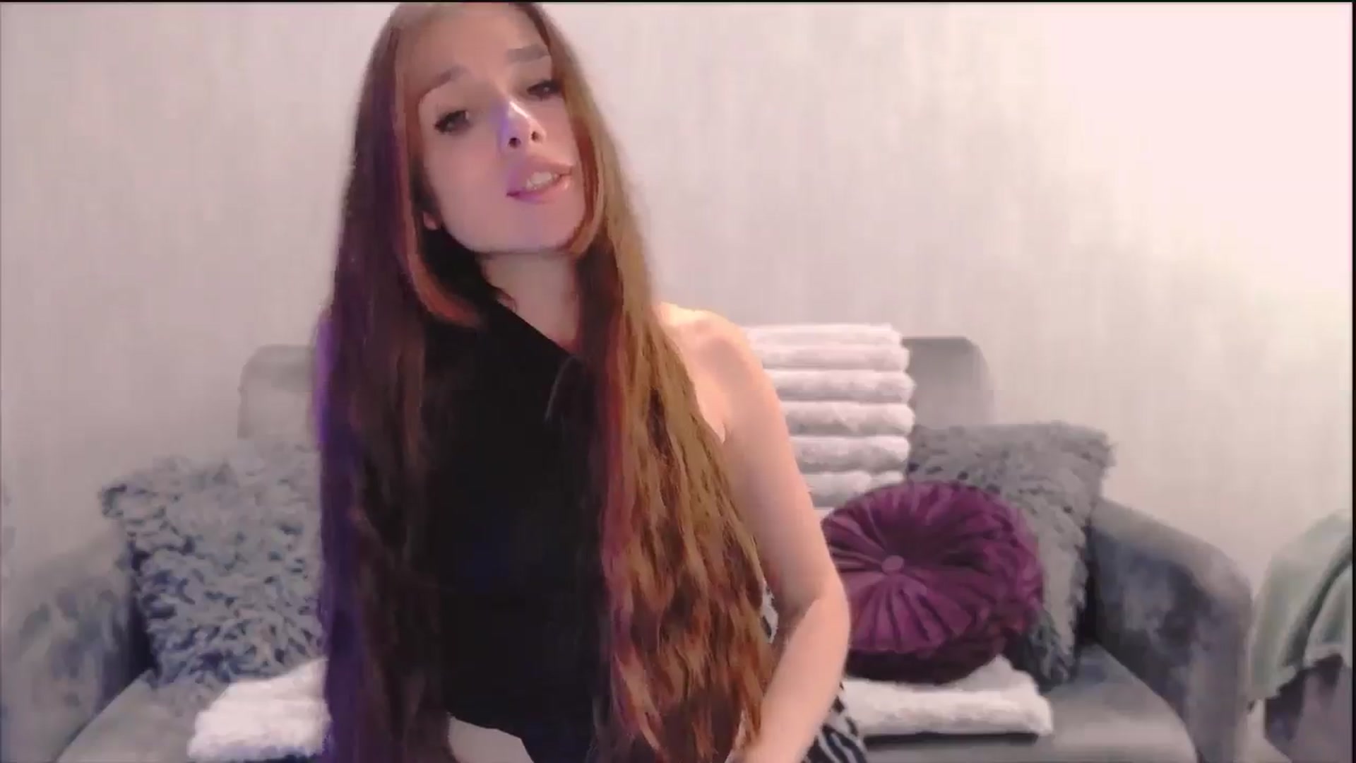 Gallery image thumbnail from Lora_Foxi's myfreecams stream on, 10/25/2025, 19:57 image 10 of 20