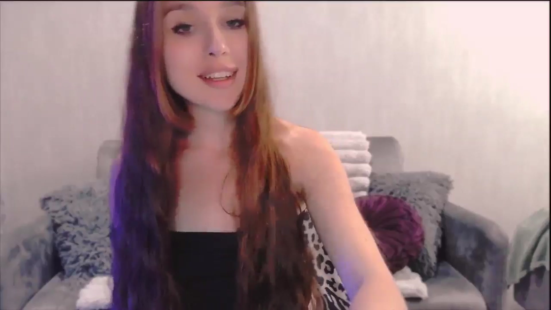 Gallery image thumbnail from Lora_Foxi's myfreecams stream on, 10/25/2025, 19:57 image 8 of 20
