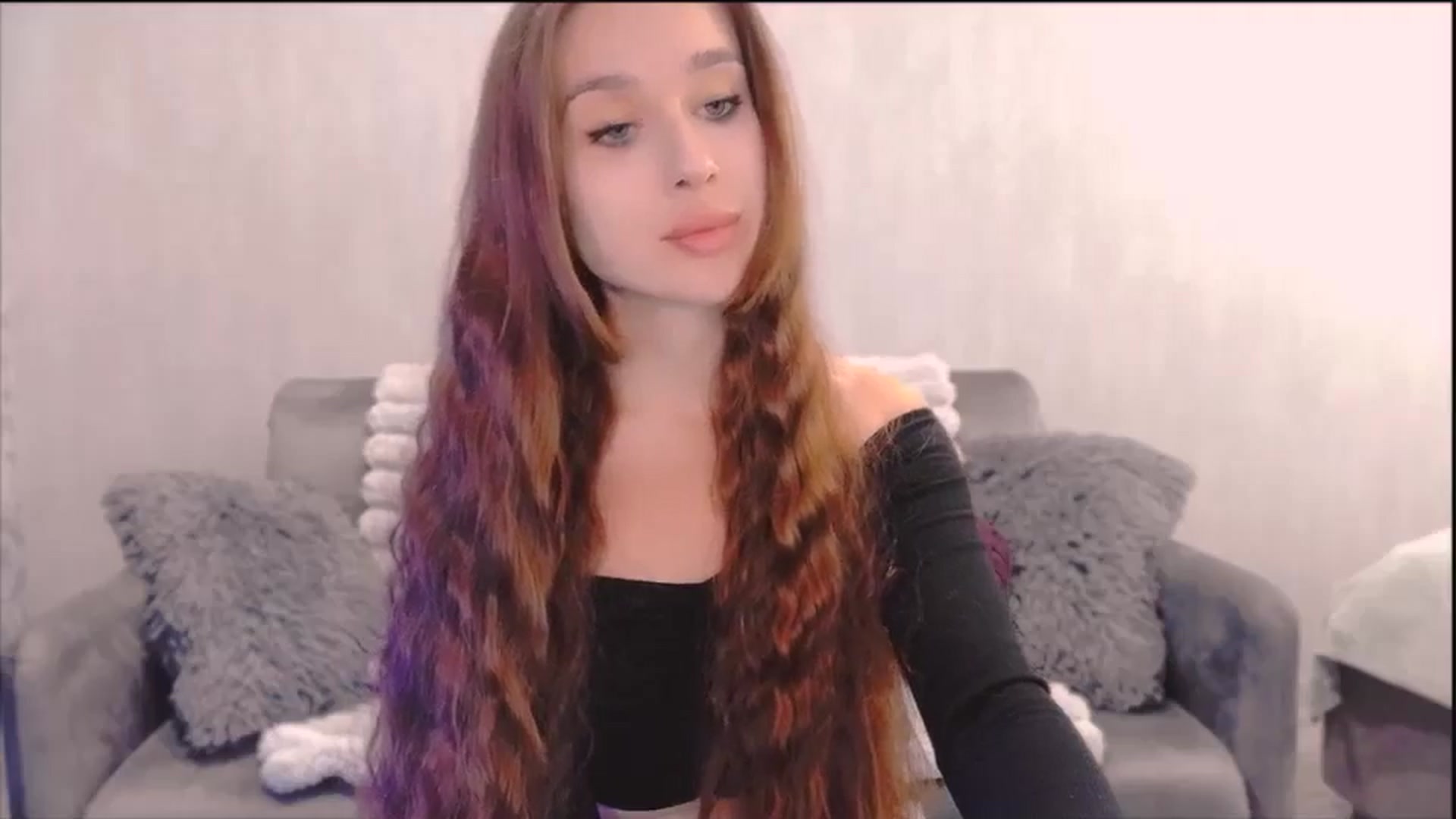 Gallery image thumbnail from Lora_Foxi's myfreecams stream on, 10/26/2025, 11:38 image 15 of 20