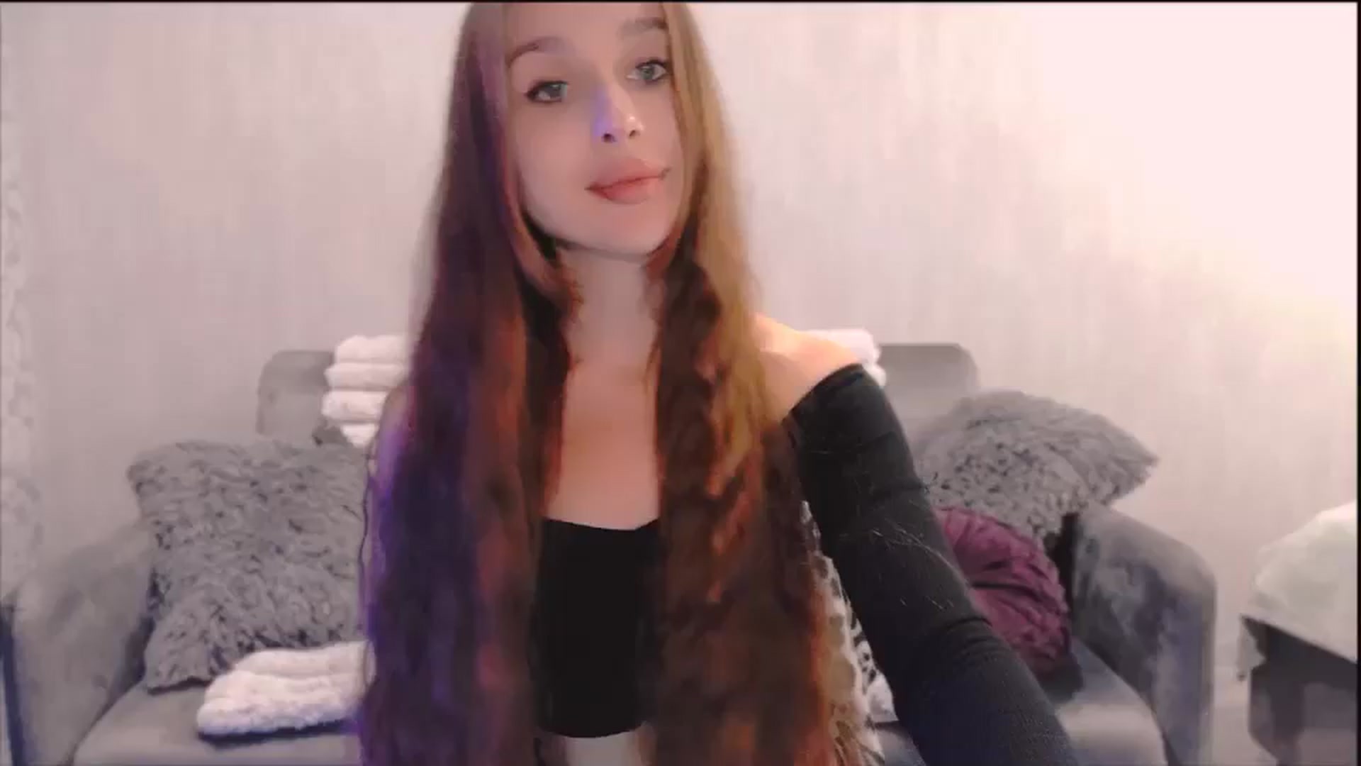 Gallery image thumbnail from Lora_Foxi's myfreecams stream on, 10/26/2025, 19:38 image 1 of 20