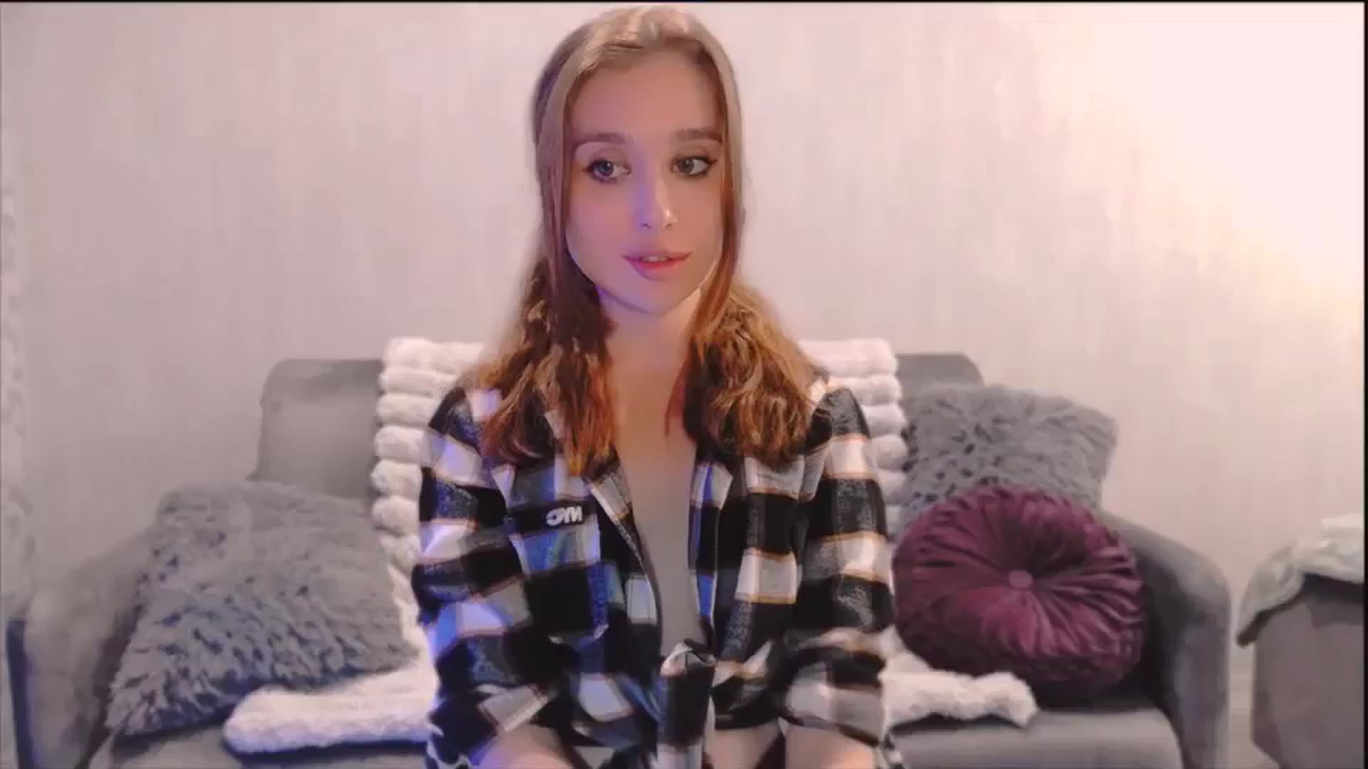 Gallery image thumbnail from Lora_Foxi's myfreecams stream on, 10/29/2025, 23:40 image 5 of 20