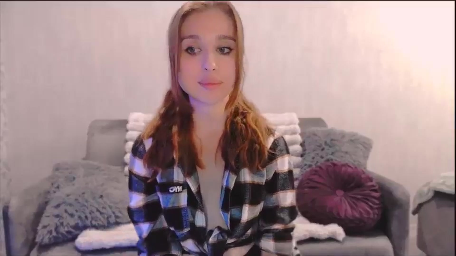Gallery image thumbnail from Lora_Foxi's myfreecams stream on, 10/29/2025, 23:40 image 3 of 20