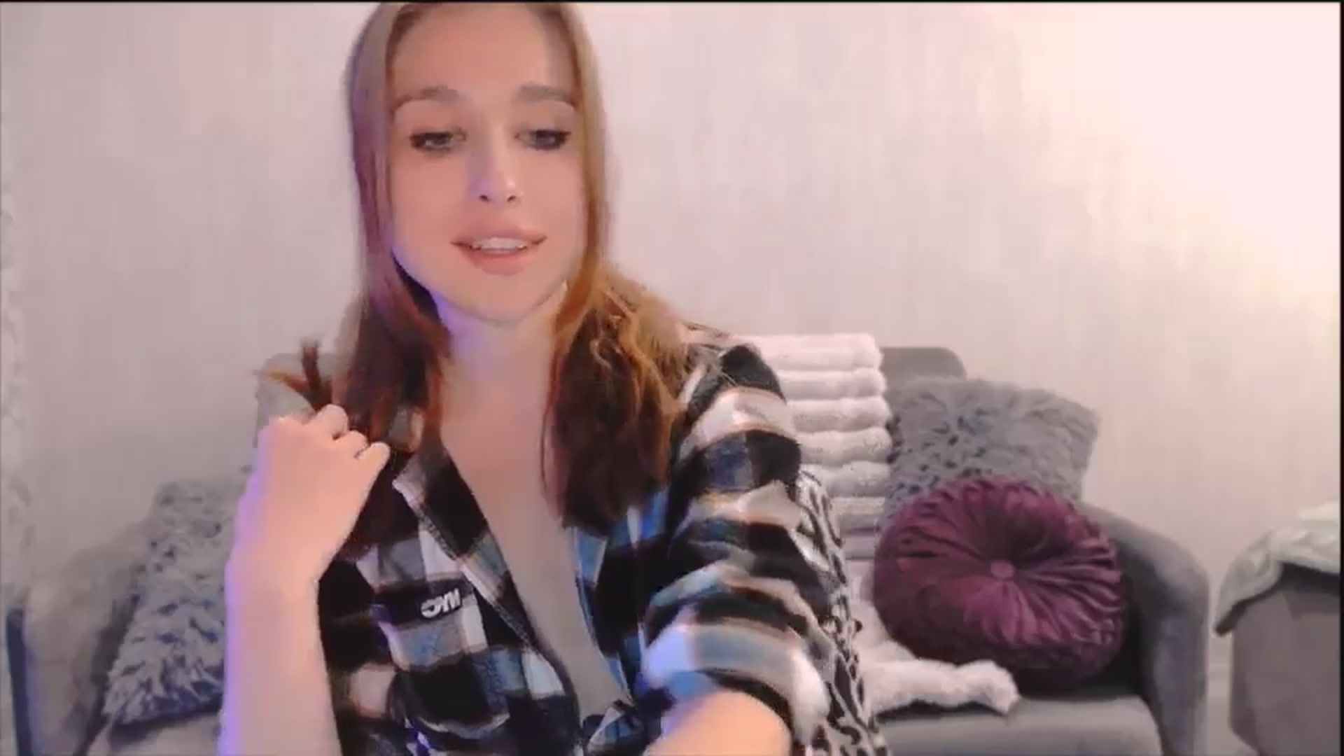 Gallery image thumbnail from Lora_Foxi's myfreecams stream on, 10/29/2025, 23:40 image 19 of 20
