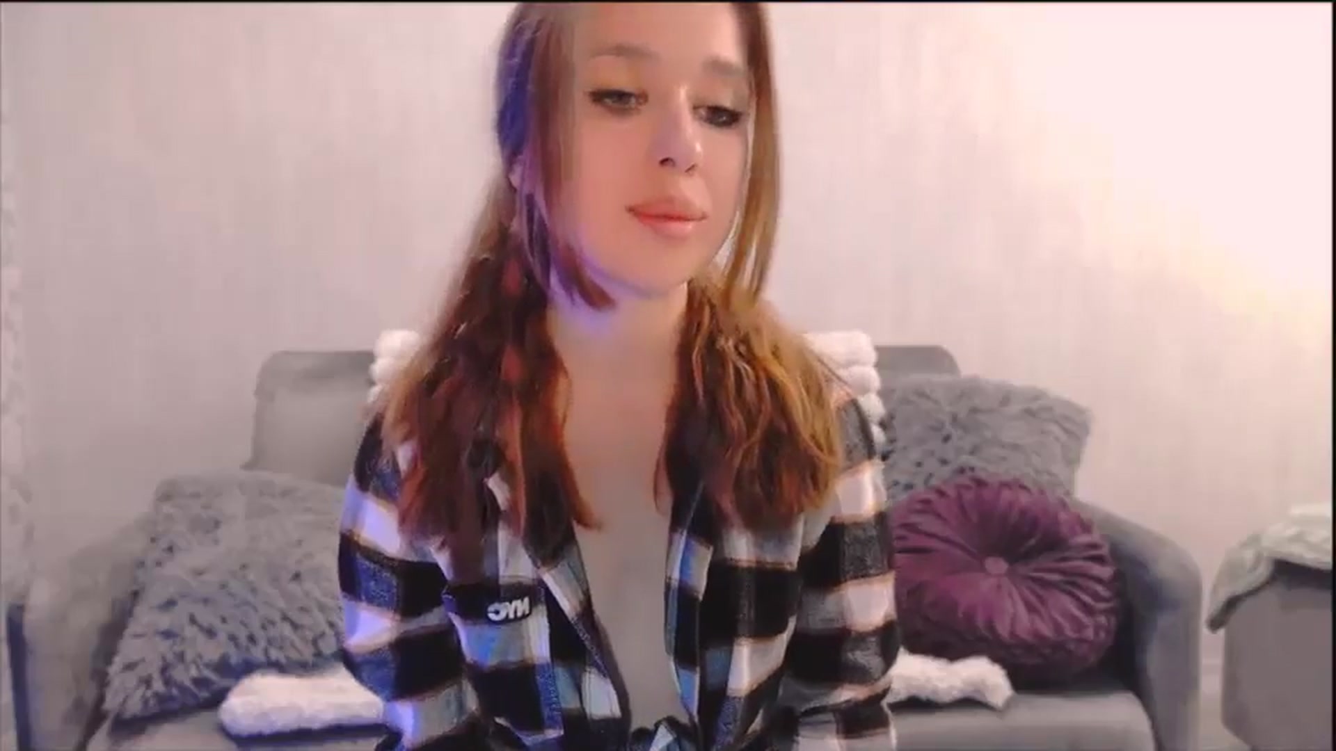 Gallery image thumbnail from Lora_Foxi's myfreecams stream on, 10/29/2025, 23:40 image 8 of 20