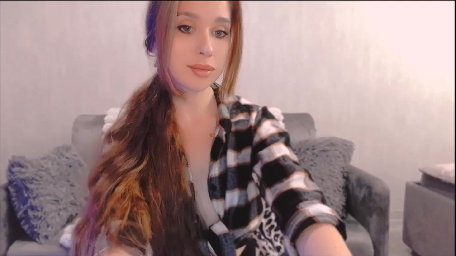 Gallery image thumbnail from Lora_Foxi's myfreecams stream on, 10/30/2025, 13:33 image 19 of 20