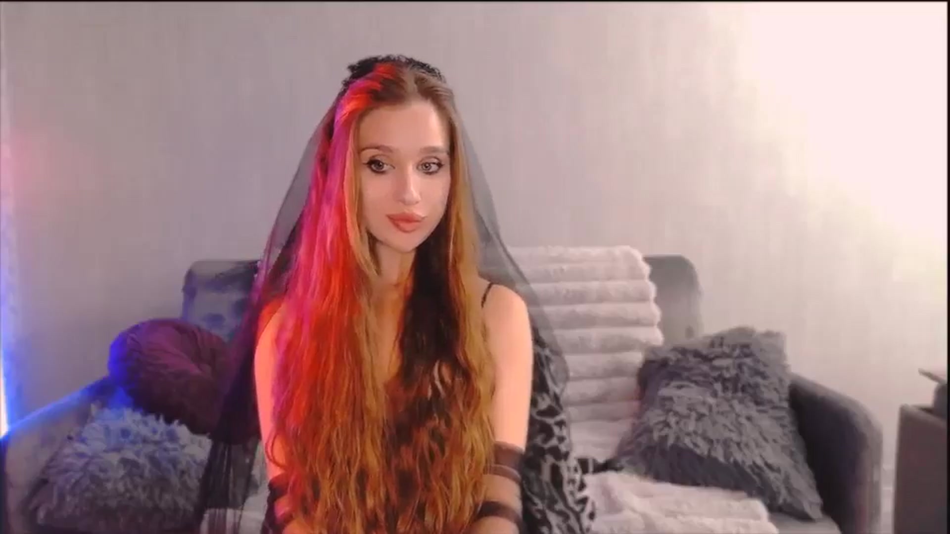 Gallery image thumbnail from Lora_Foxi's myfreecams stream on, 11/01/2025, 24:00 image 13 of 20
