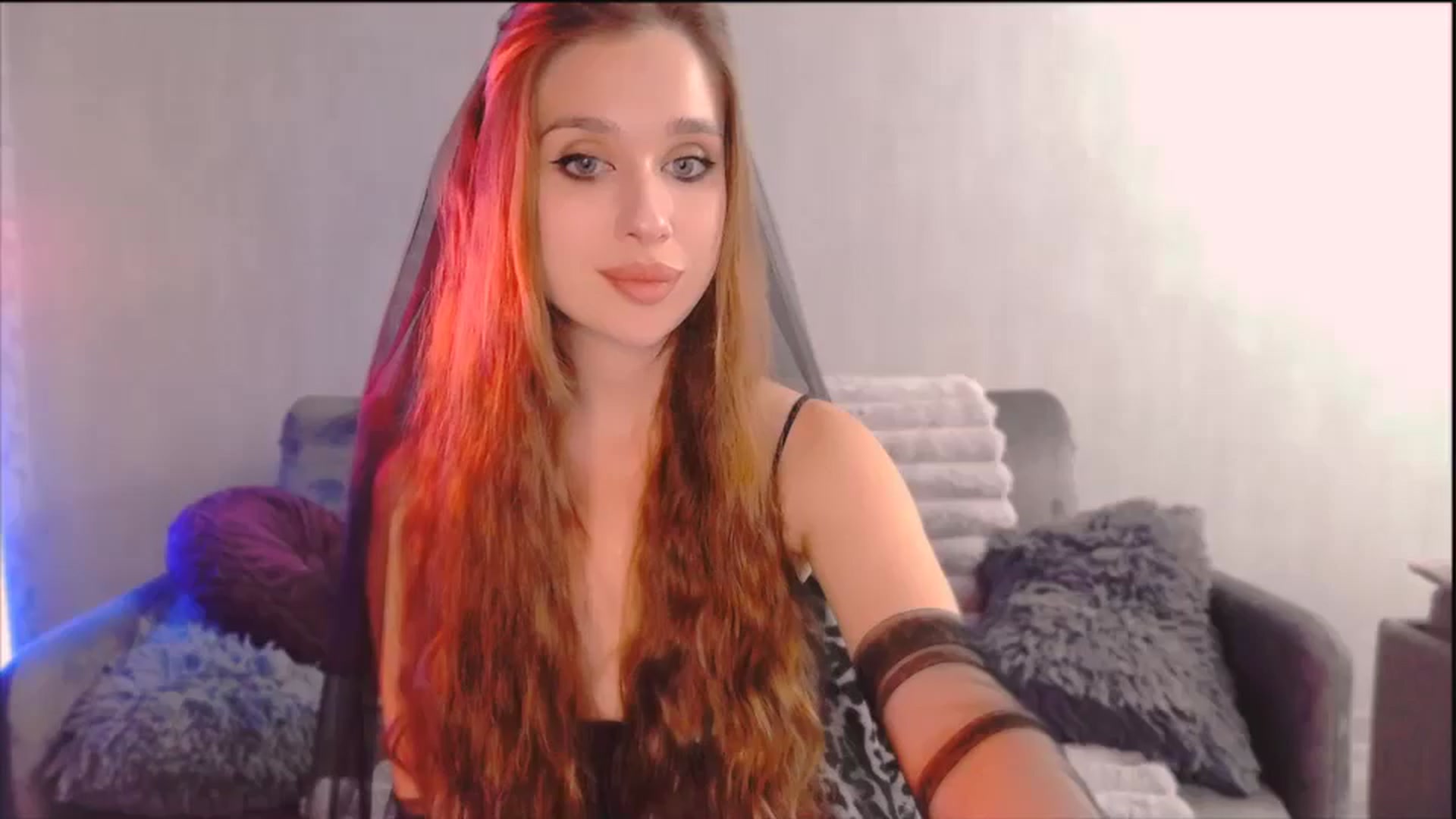Gallery image thumbnail from Lora_Foxi's myfreecams stream on, 11/01/2025, 24:00 image 14 of 20