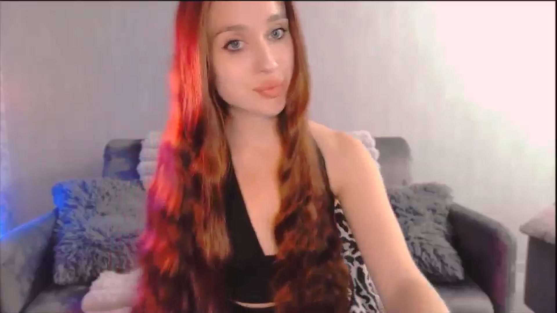 Gallery image thumbnail from Lora_Foxi's myfreecams stream on, 11/02/2025, 22:09 image 17 of 20