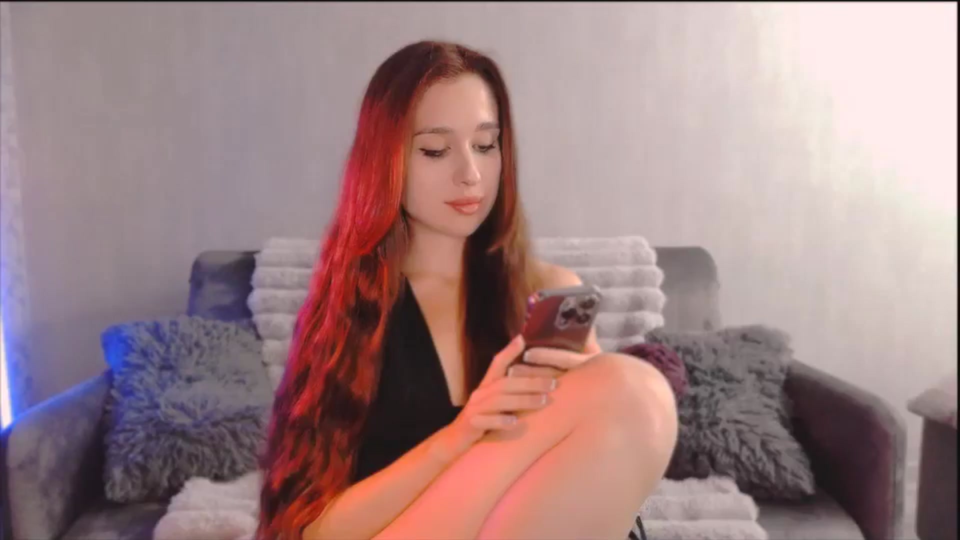 Gallery image thumbnail from Lora_Foxi's myfreecams stream on, 11/02/2025, 23:47 image 3 of 20
