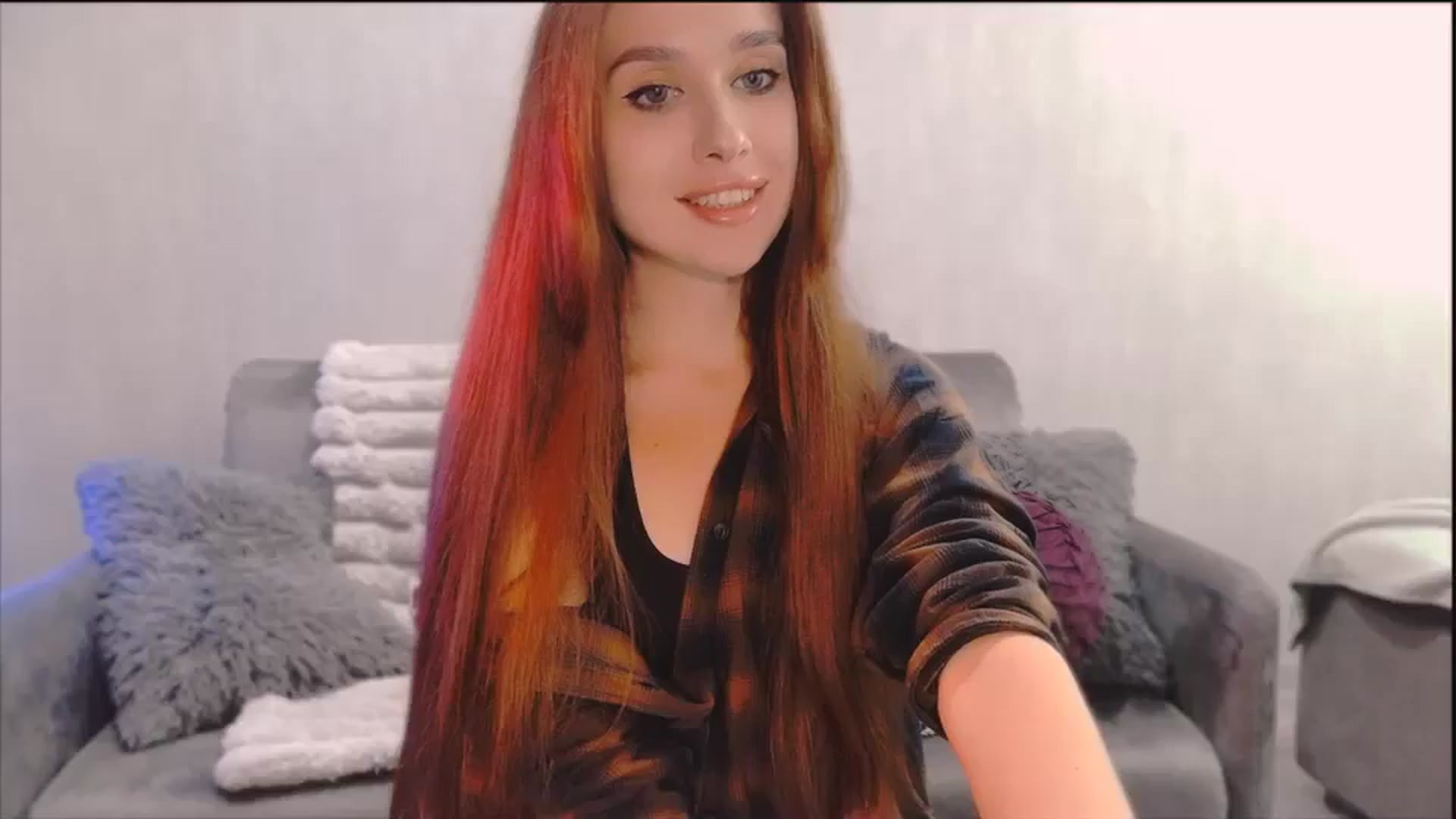 Gallery image thumbnail from Lora_Foxi's myfreecams stream on, 11/14/2025, 24:25 image 1 of 20