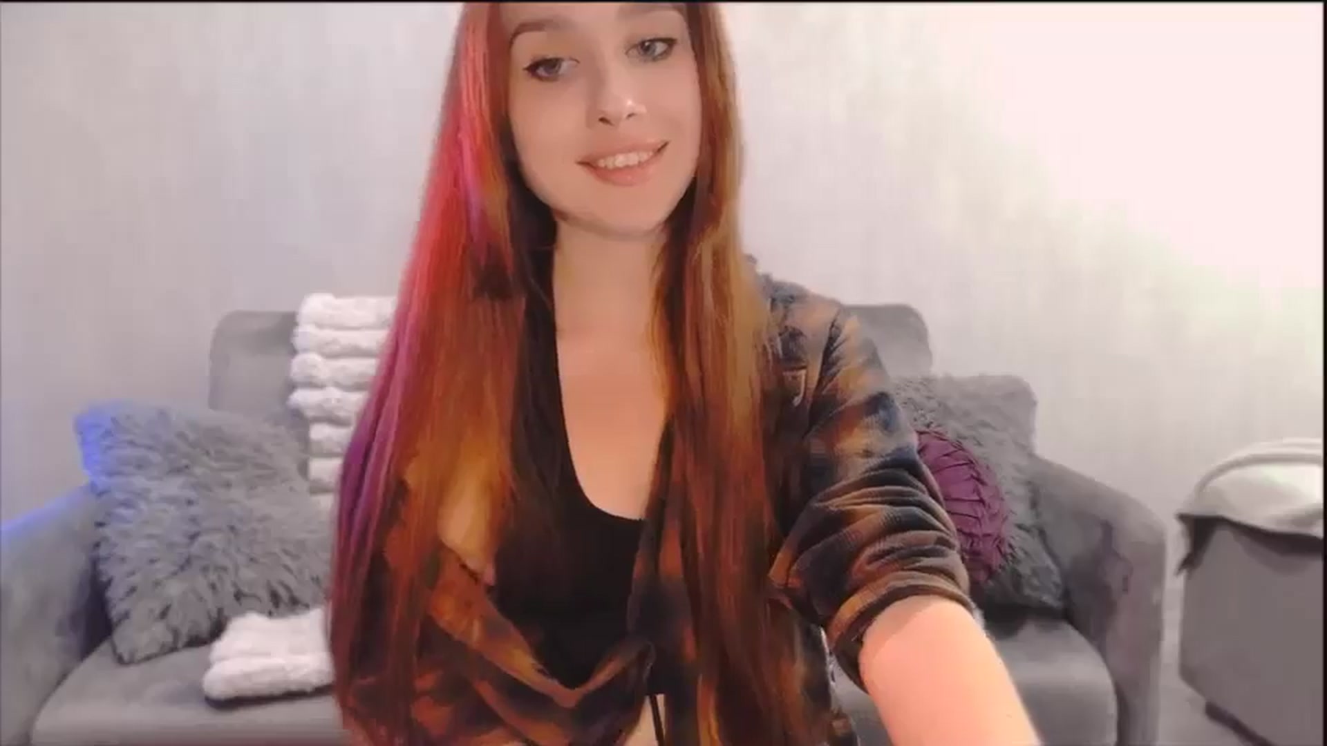 Gallery image thumbnail from Lora_Foxi's myfreecams stream on, 11/14/2025, 24:25 image 20 of 20