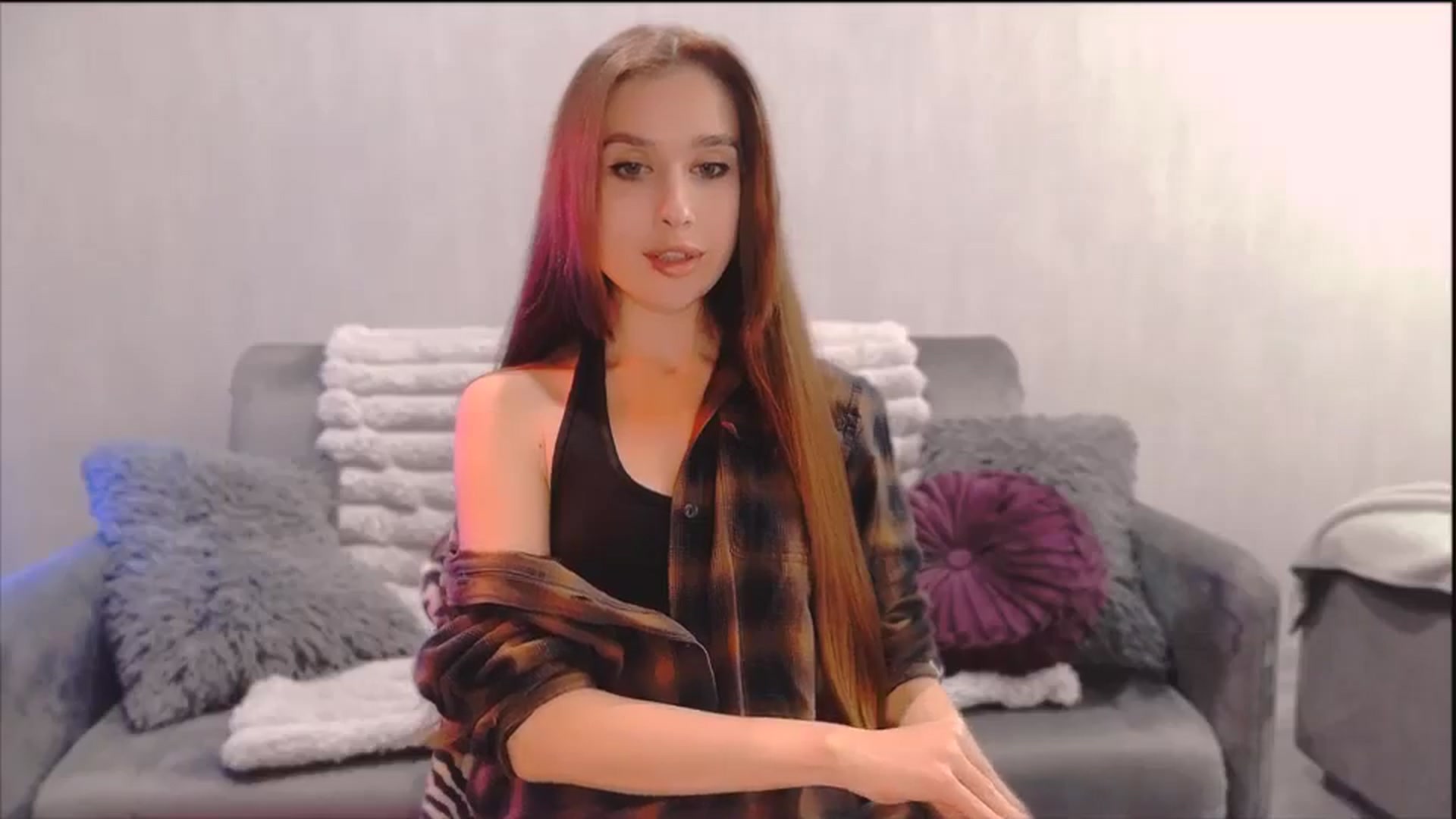 Gallery image thumbnail from Lora_Foxi's myfreecams stream on, 11/14/2025, 24:25 image 10 of 20