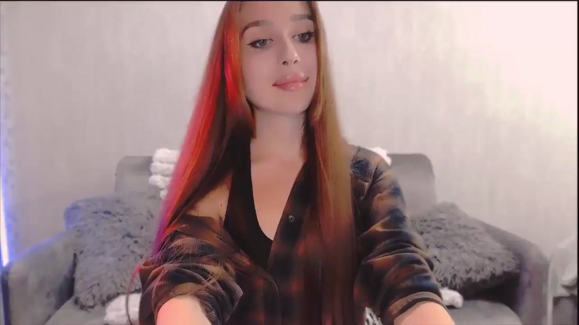 Gallery image thumbnail from Lora_Foxi's myfreecams stream on, 11/14/2025, 21:08 image 10 of 20