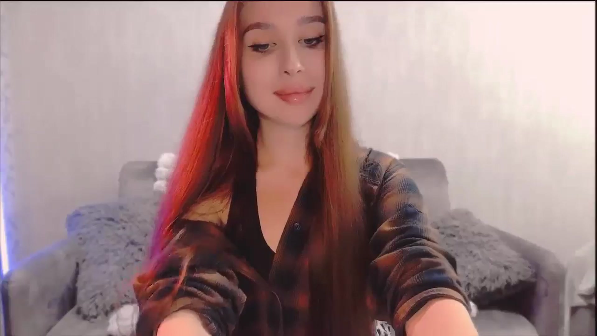 Gallery image thumbnail from Lora_Foxi's myfreecams stream on, 11/14/2025, 21:08 image 13 of 20