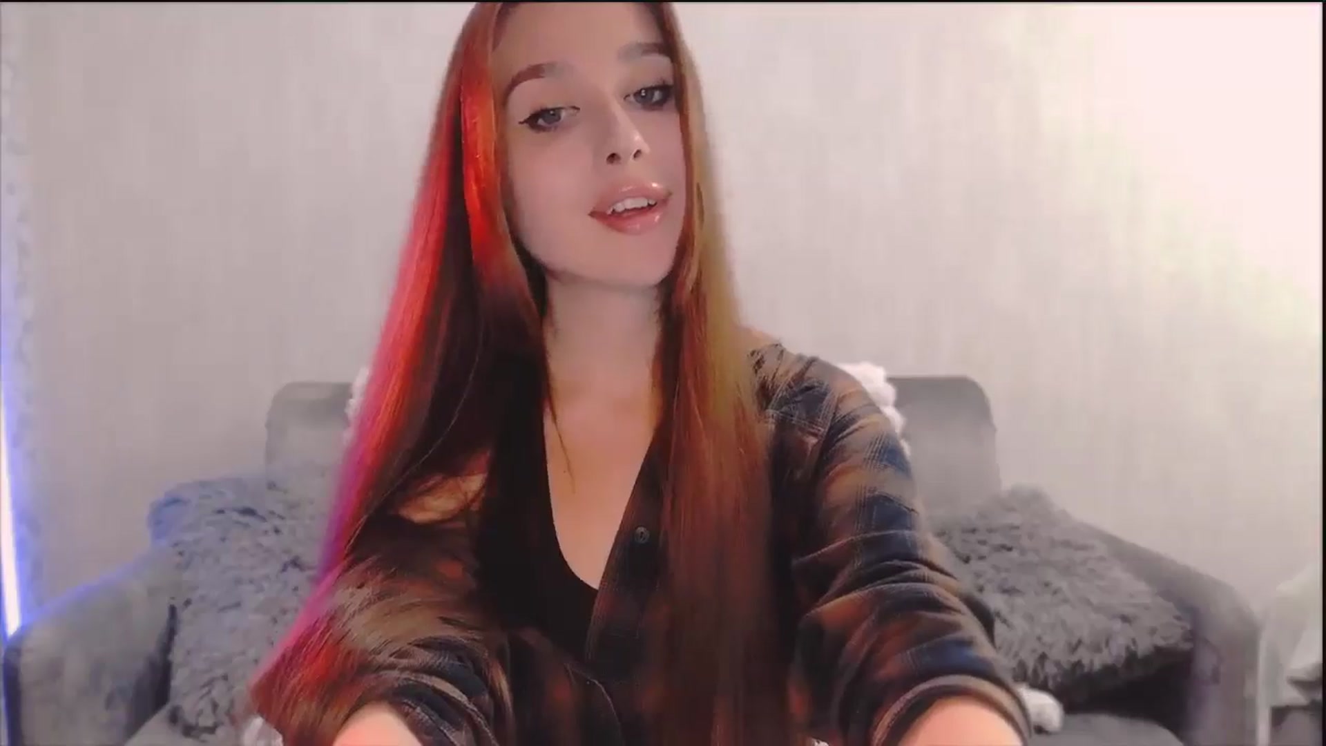 Gallery image thumbnail from Lora_Foxi's myfreecams stream on, 11/14/2025, 21:08 image 19 of 20