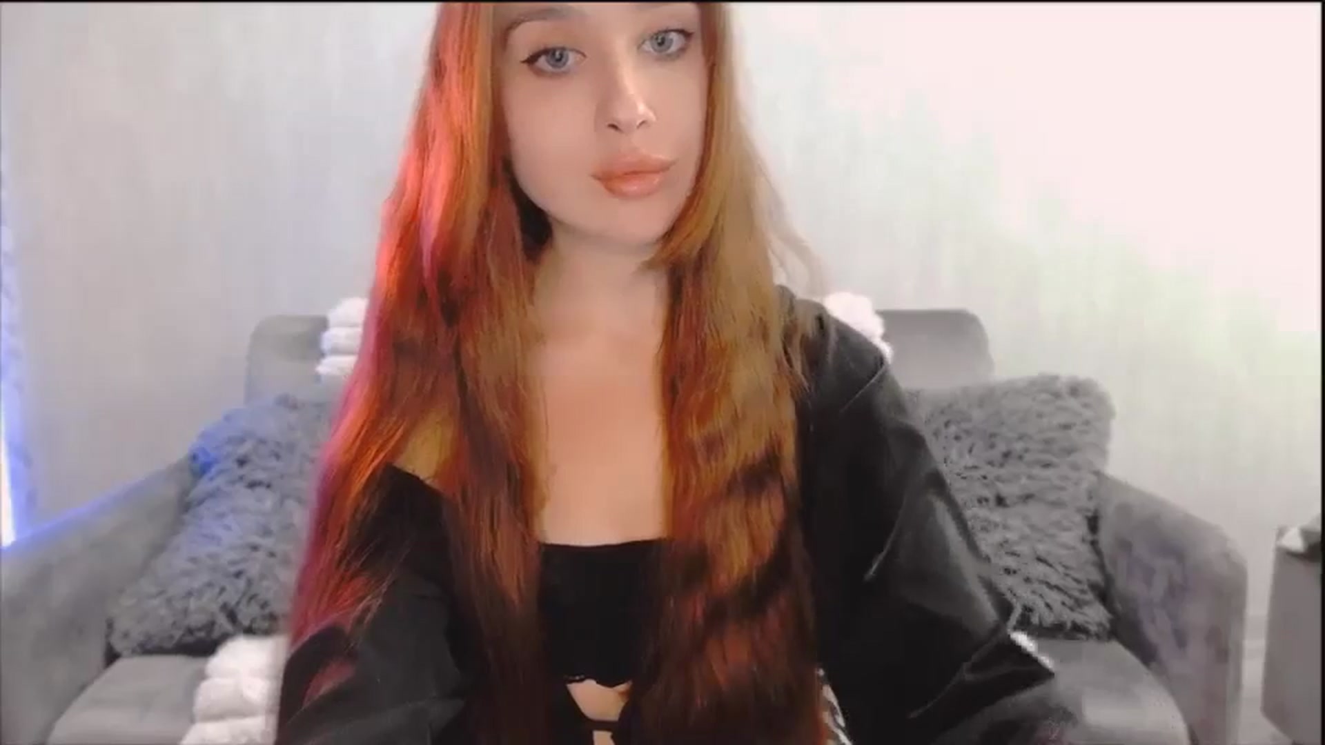 Gallery image thumbnail from Lora_Foxi's myfreecams stream on, 11/23/2025, 21:01 image 13 of 20