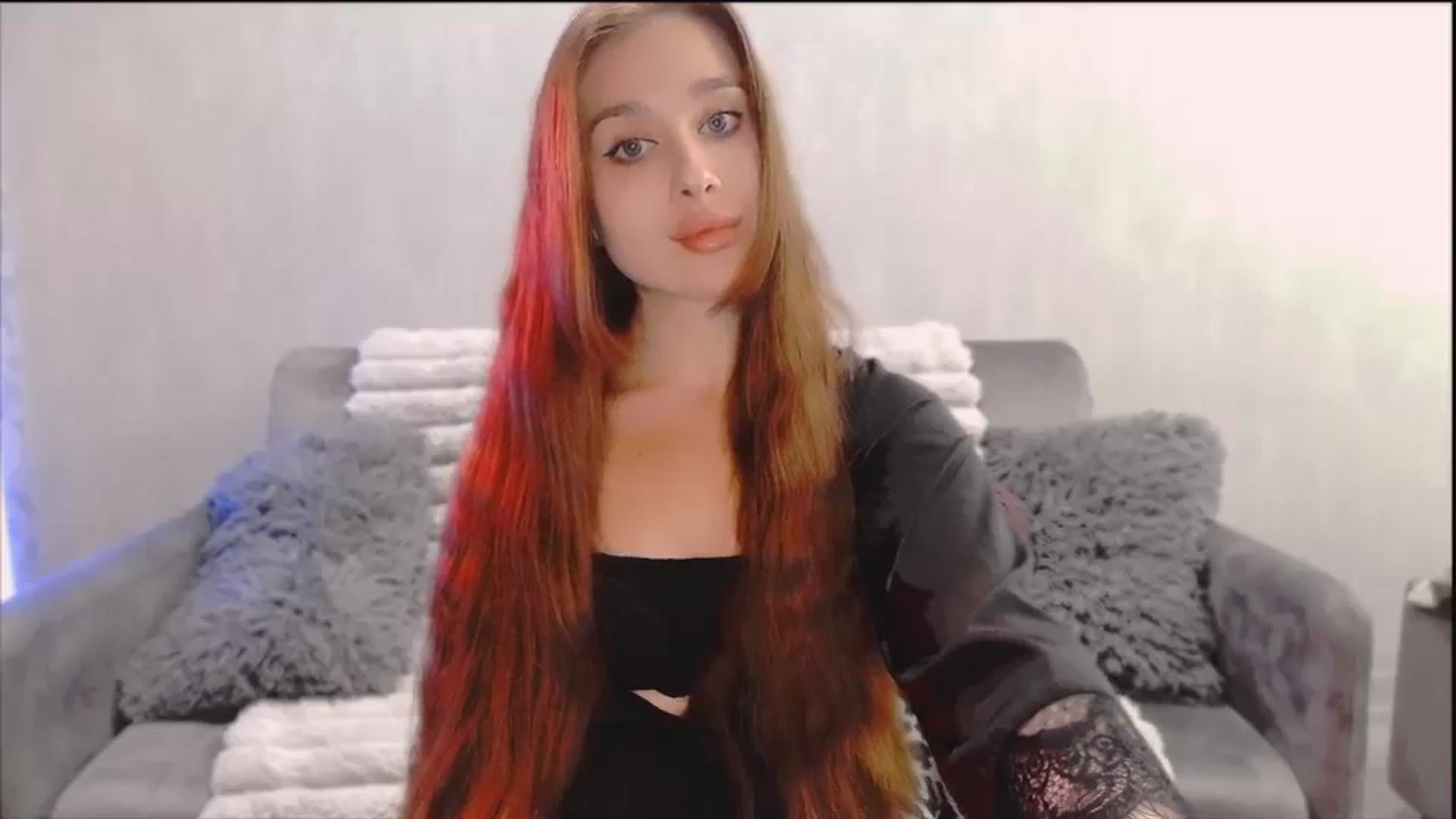 Gallery image thumbnail from Lora_Foxi's myfreecams stream on, 11/23/2025, 21:01 image 15 of 20