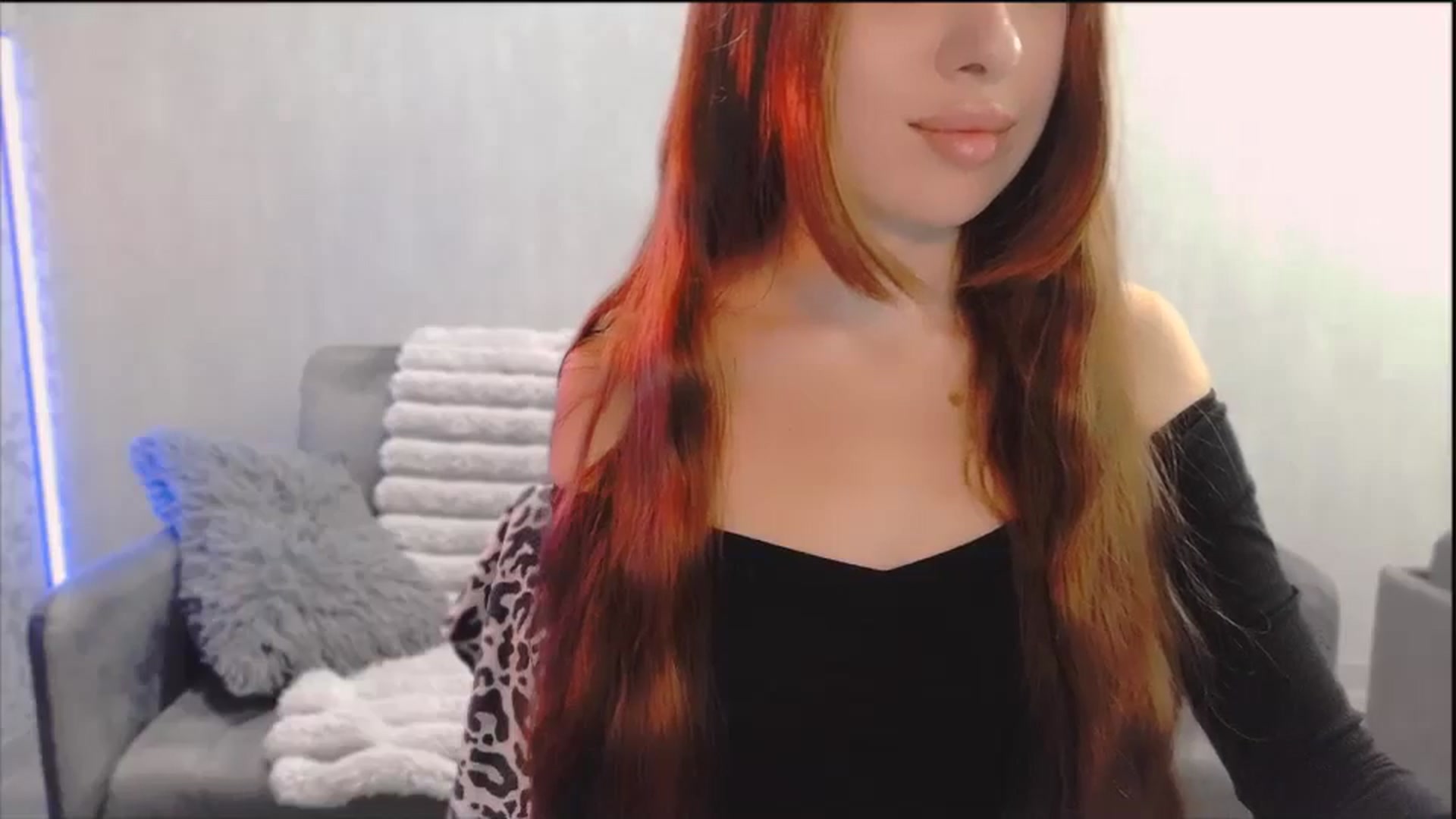 Gallery image thumbnail from Lora_Foxi's myfreecams stream on, 11/26/2025, 21:12 image 12 of 20
