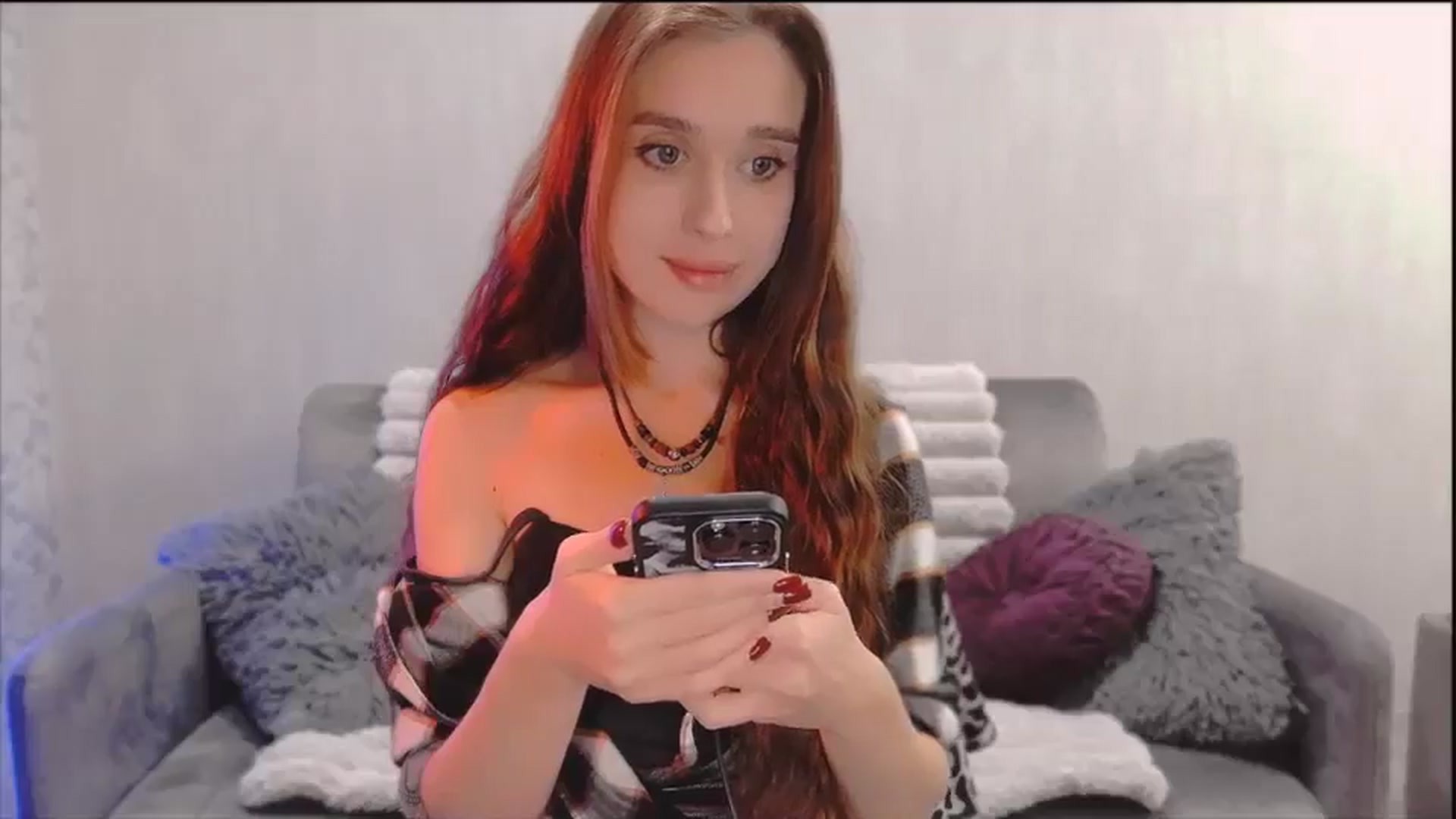 Gallery image thumbnail from Lora_Foxi's myfreecams stream on, 12/13/2025, 20:52 image 11 of 20