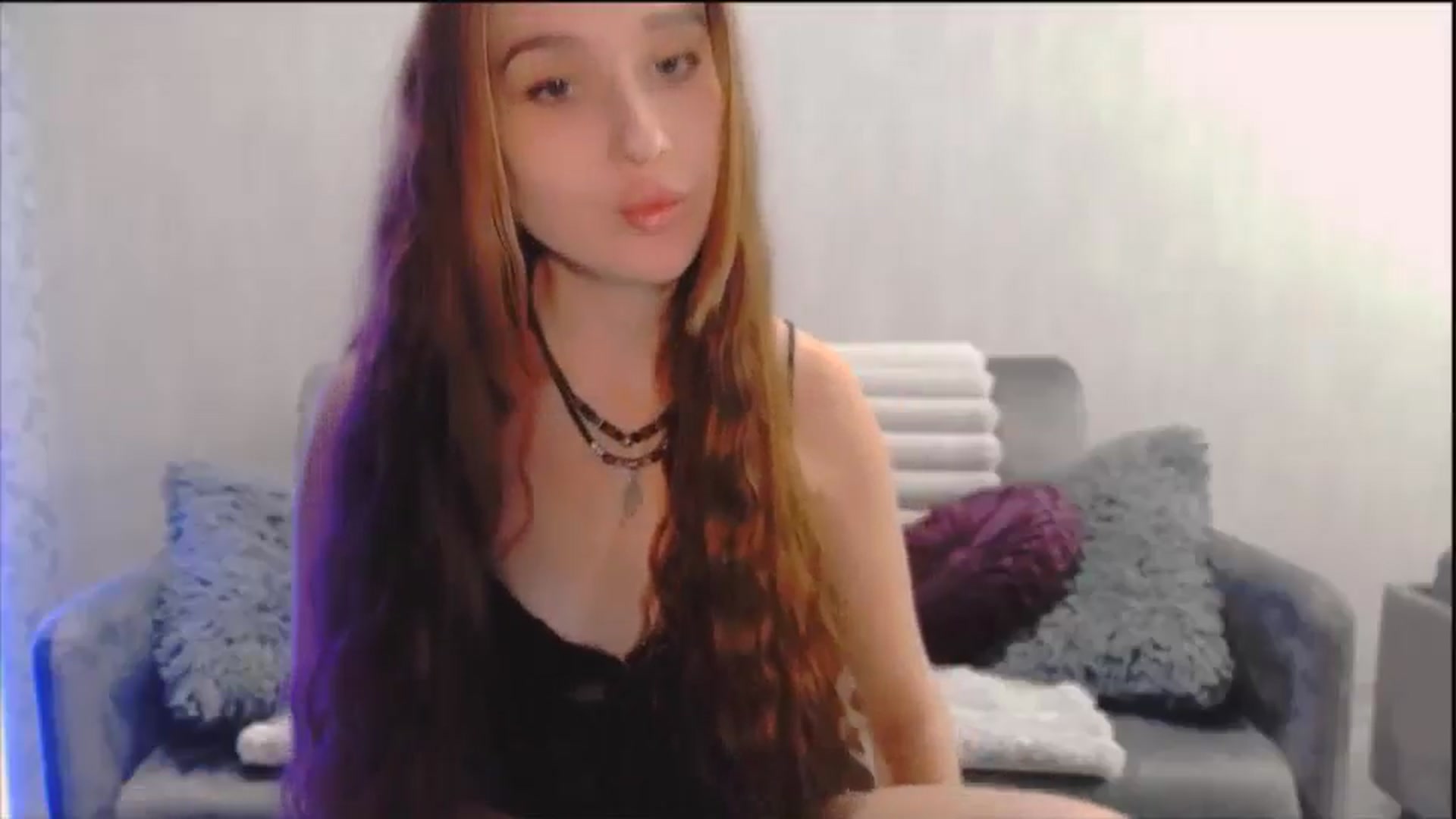 Gallery image thumbnail from Lora_Foxi's myfreecams stream on, 12/19/2025, 14:28 image 7 of 20